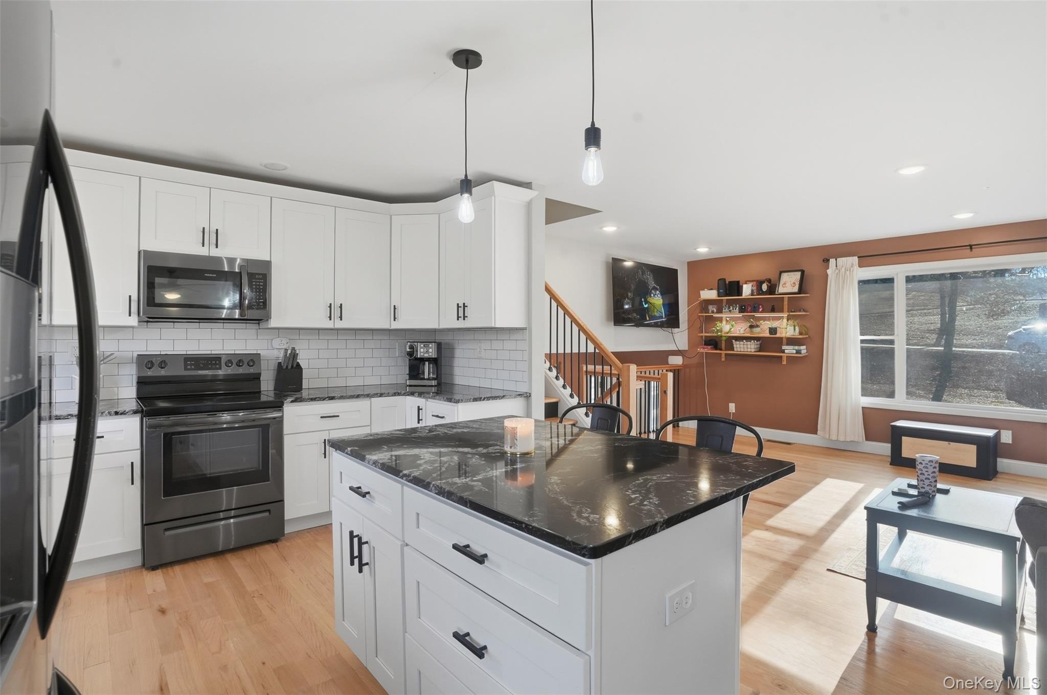 849 S Plank Road, Slate Hill, NY 10973