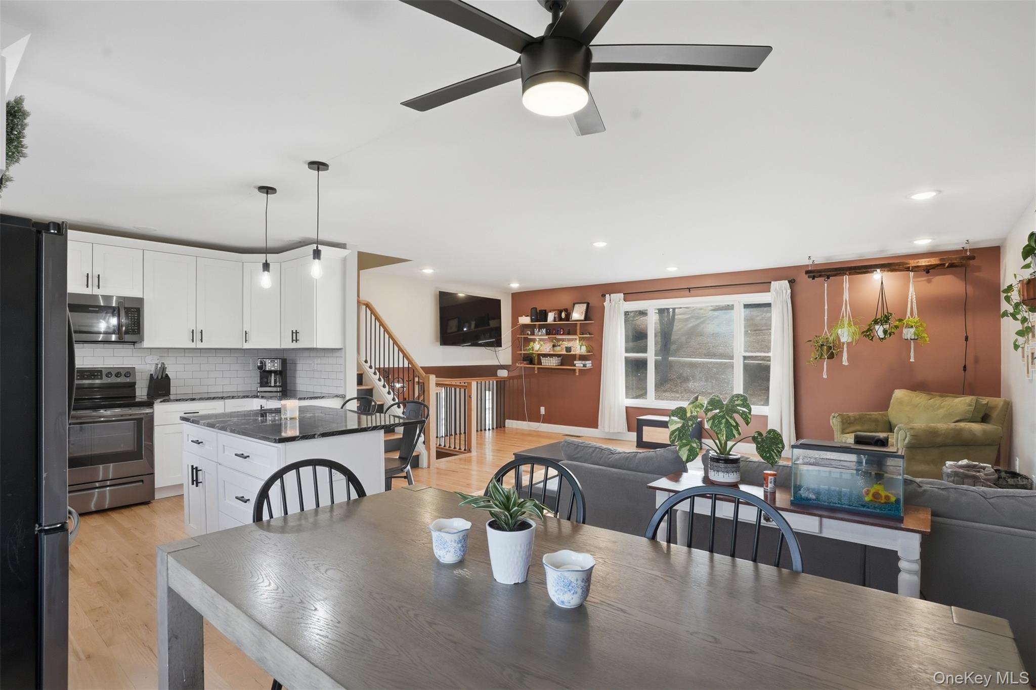 849 S Plank Road, Slate Hill, NY 10973