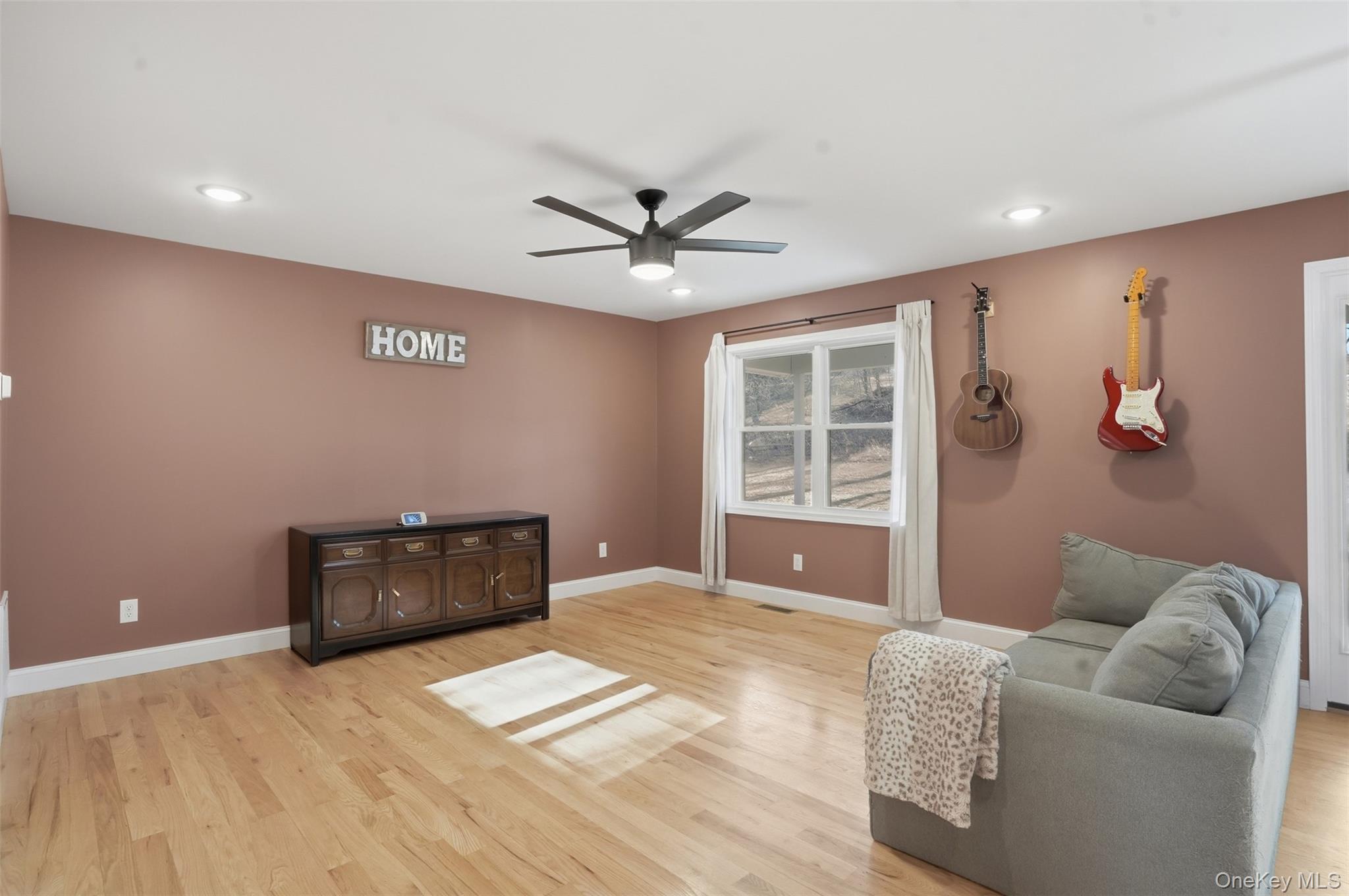 849 S Plank Road, Slate Hill, NY 10973