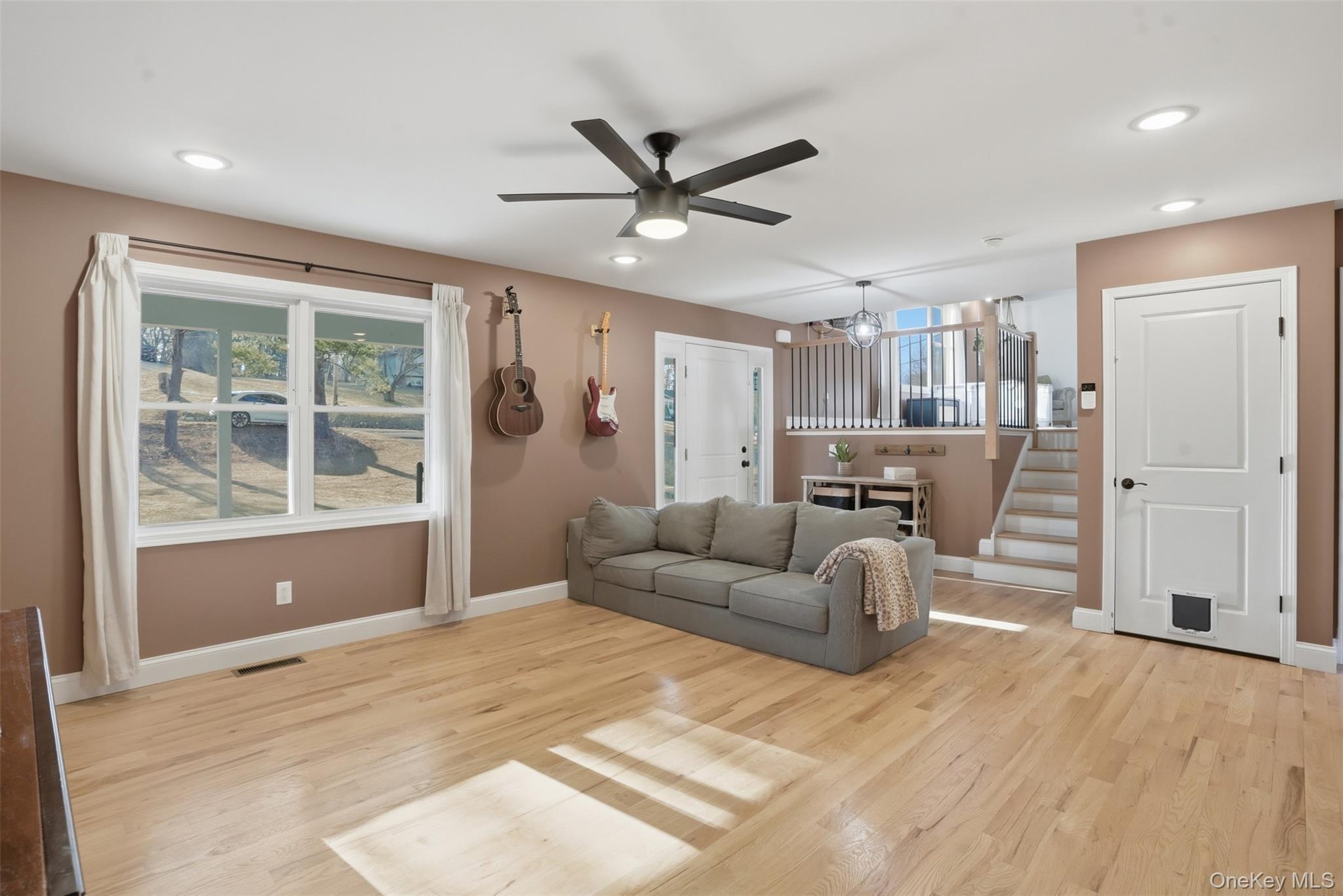 849 S Plank Road, Slate Hill, NY 10973