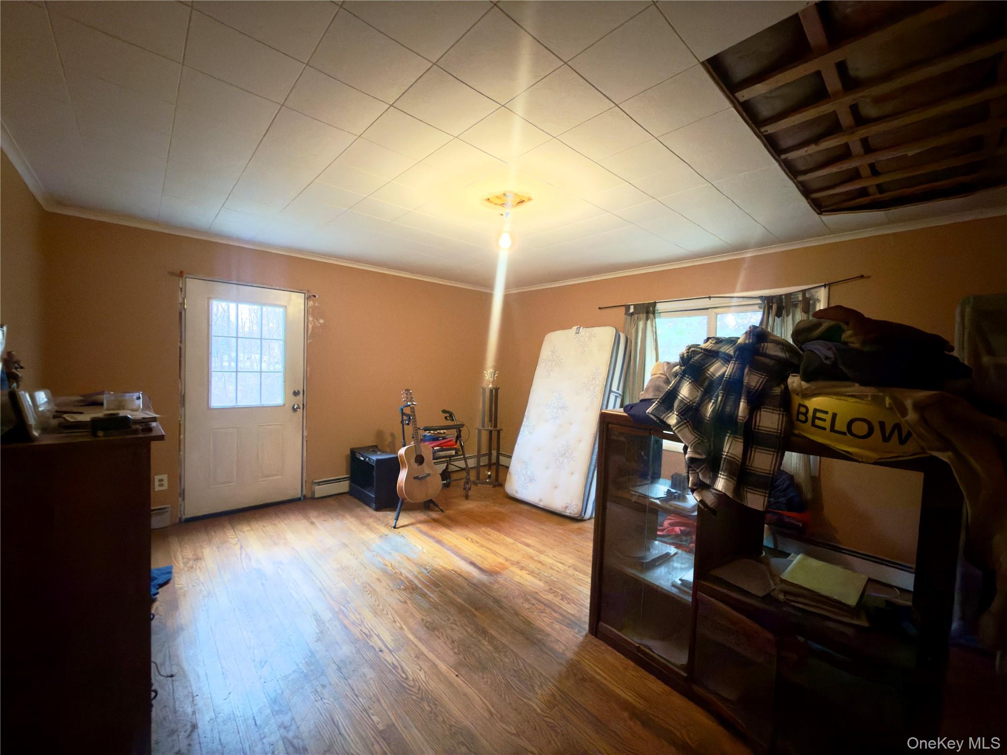 6 Pine Tree Lane, Hyde Park, NY 12538