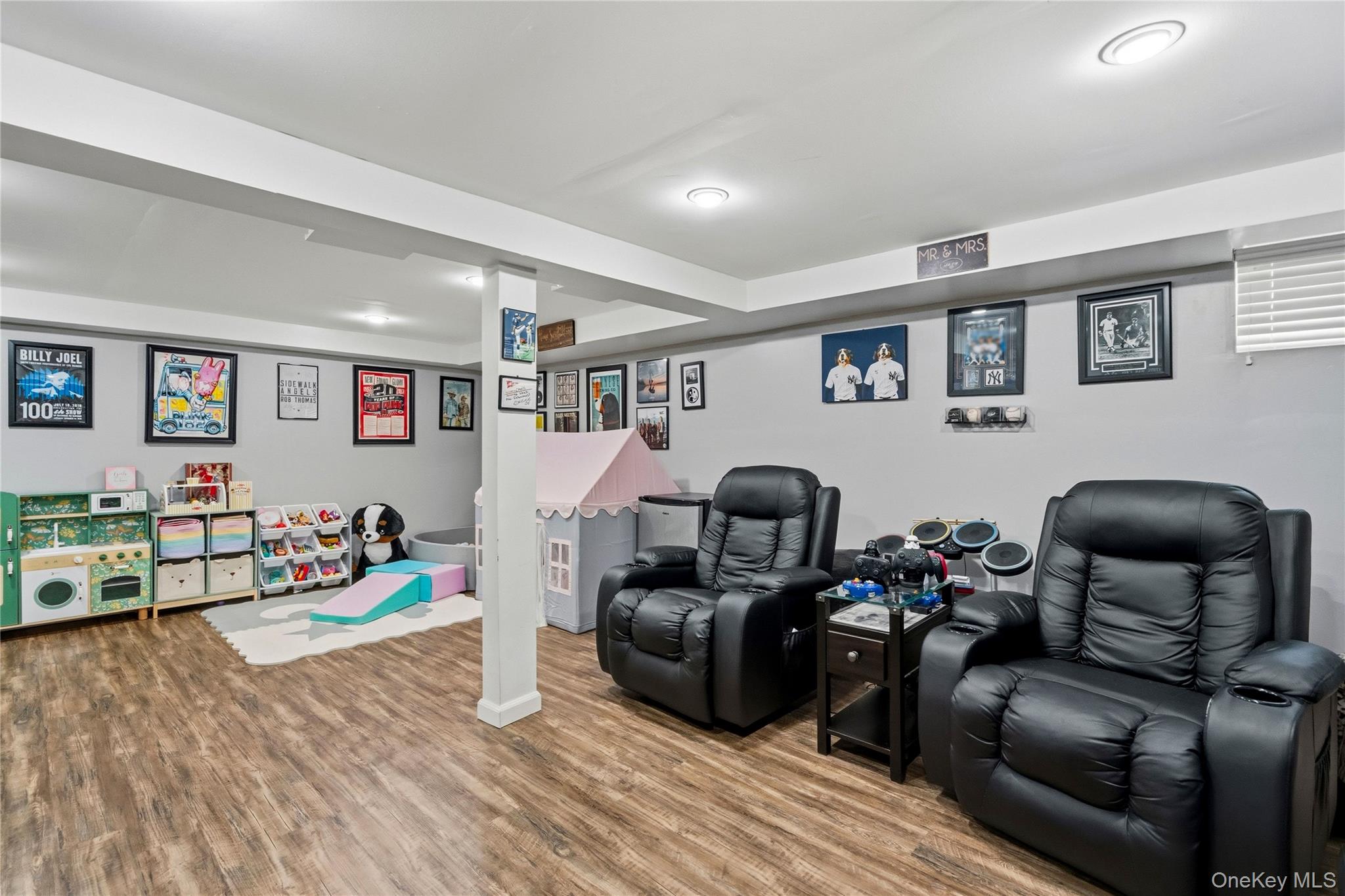 44 Robinson Street, Shoreham, NY 11786