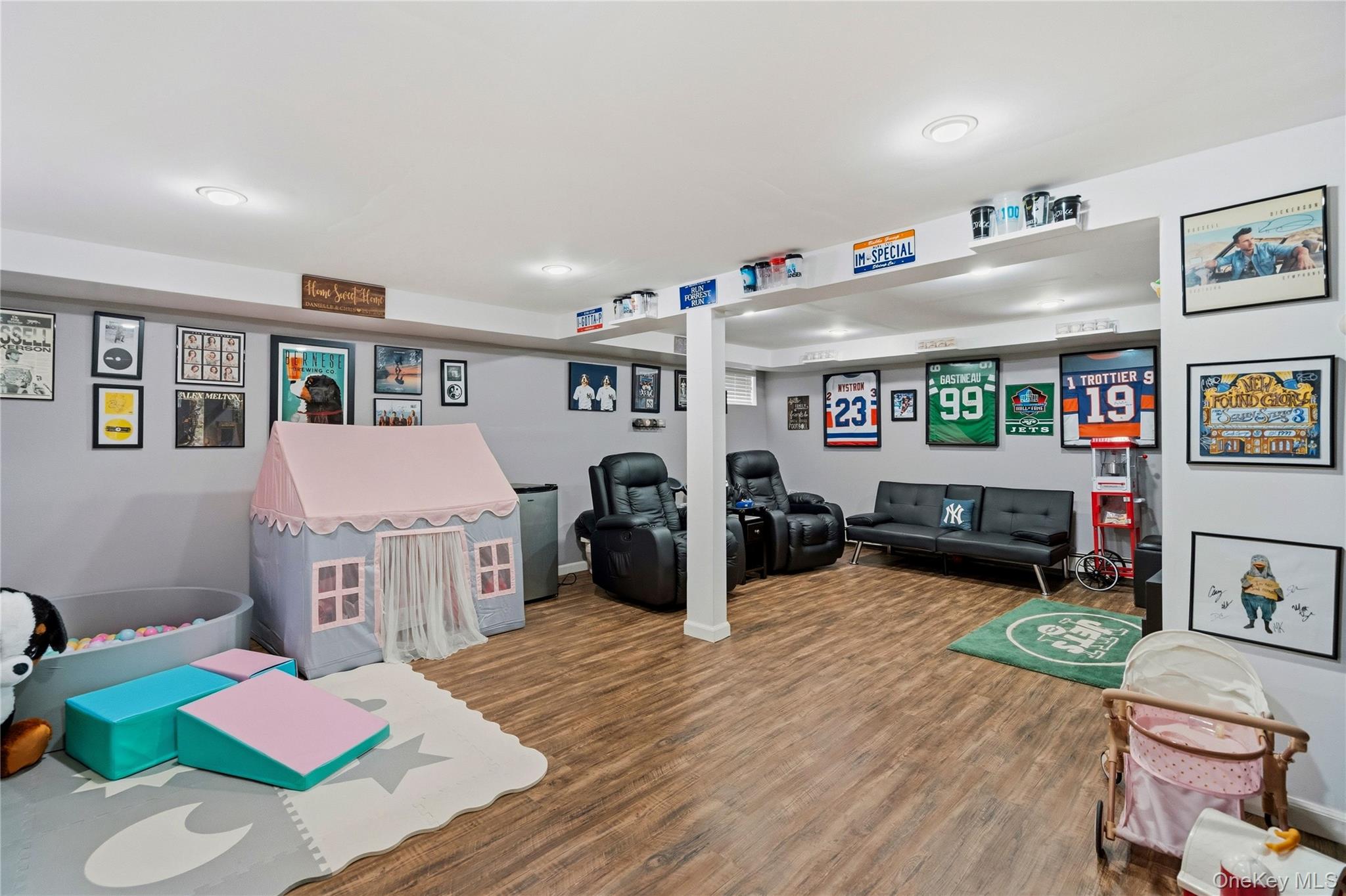 44 Robinson Street, Shoreham, NY 11786