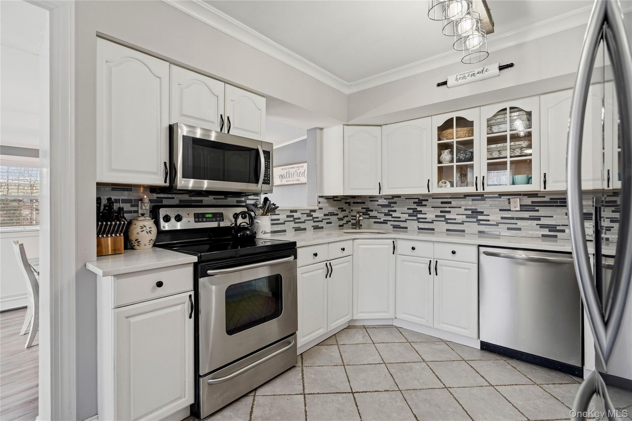 44 Robinson Street, Shoreham, NY 11786