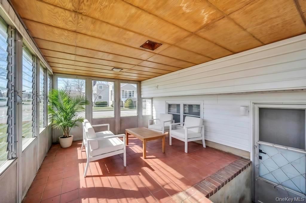 221 Cedar Court, Copiague, NY 11726