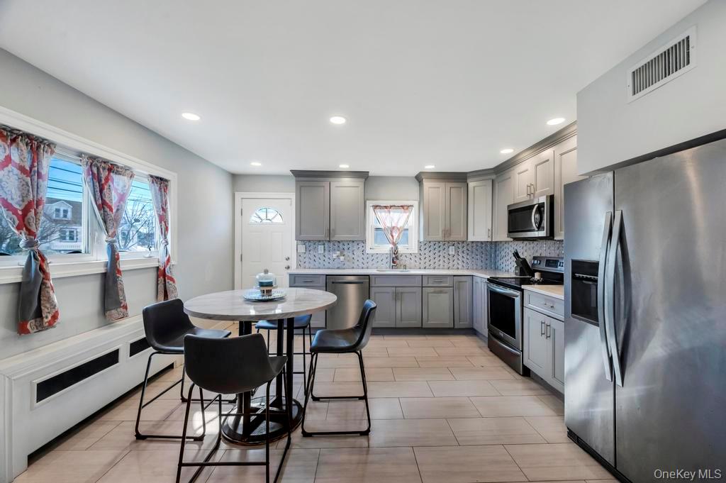 221 Cedar Court, Copiague, NY 11726