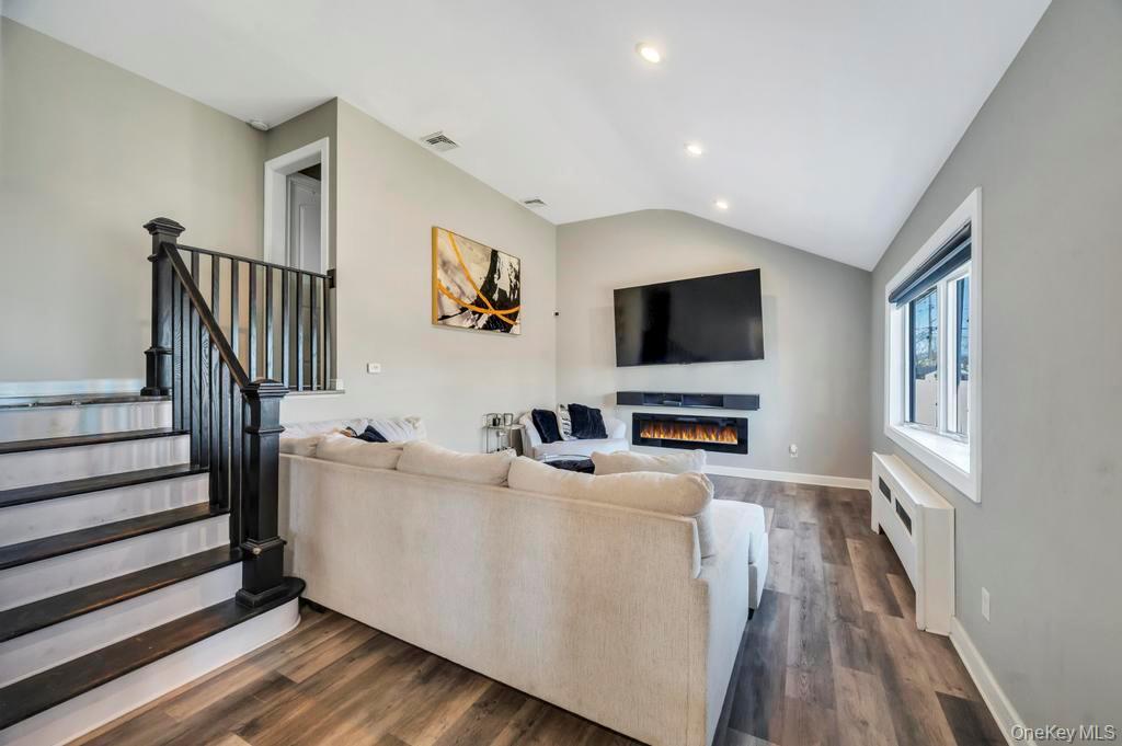 221 Cedar Court, Copiague, NY 11726