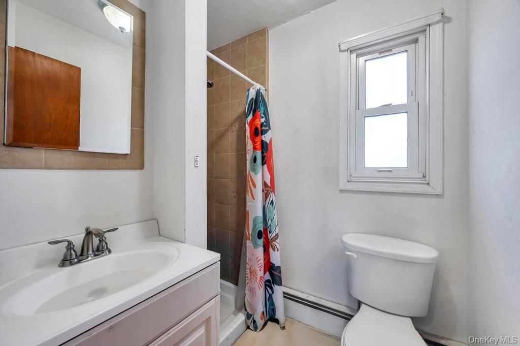 221 Cedar Court, Copiague, NY 11726