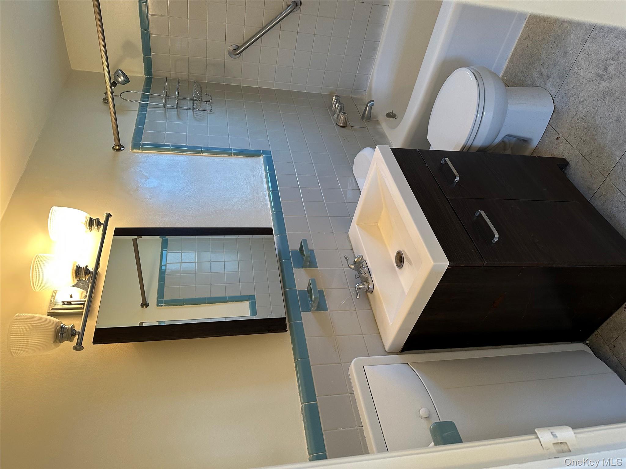 One Waverly Place, Valley Stream, NY 11580