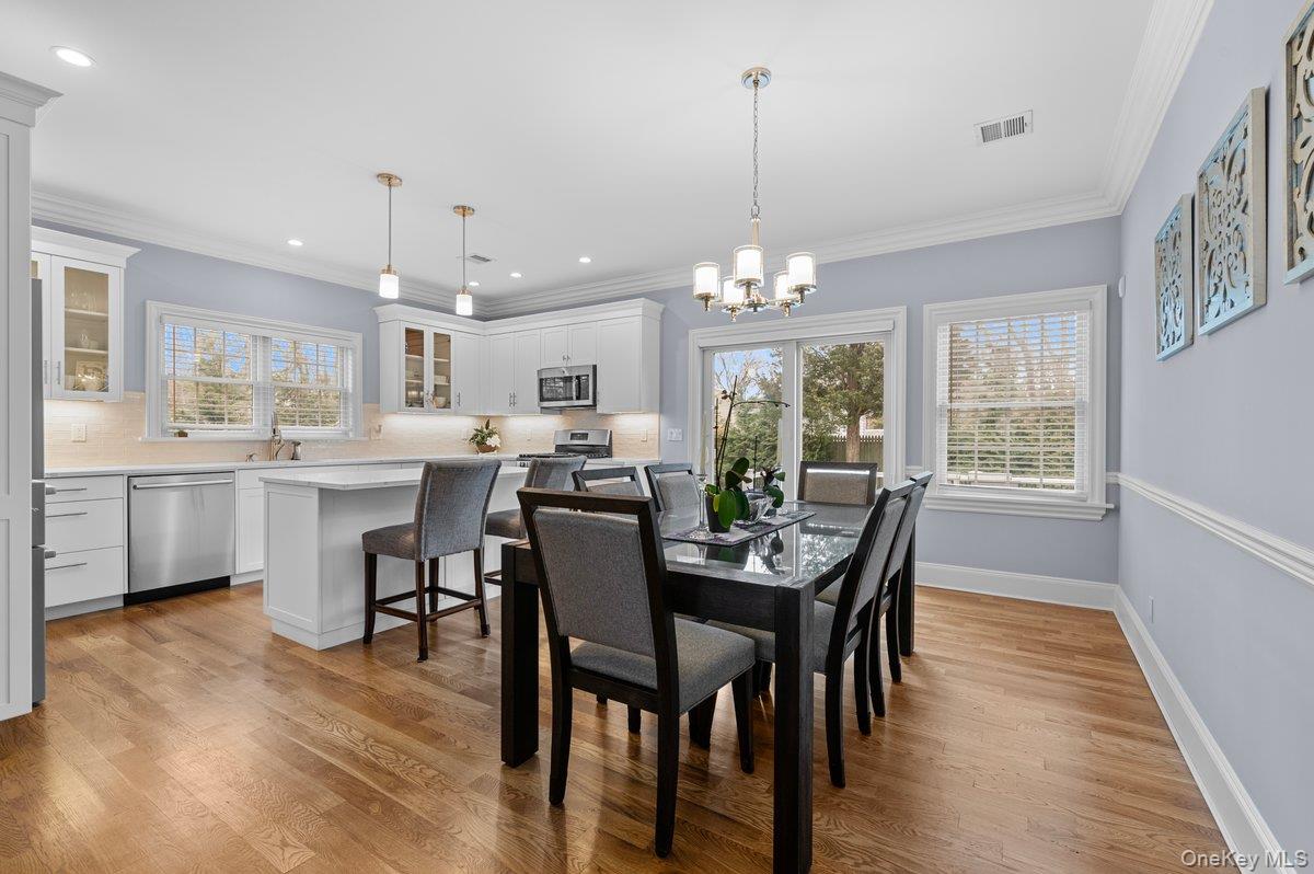 66 Arch Drive, Holbrook, NY 11741