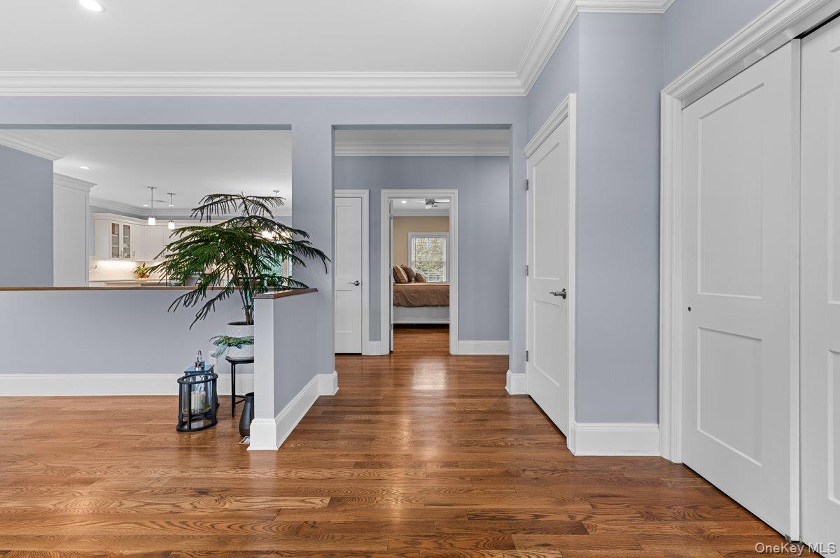 66 Arch Drive, Holbrook, NY 11741