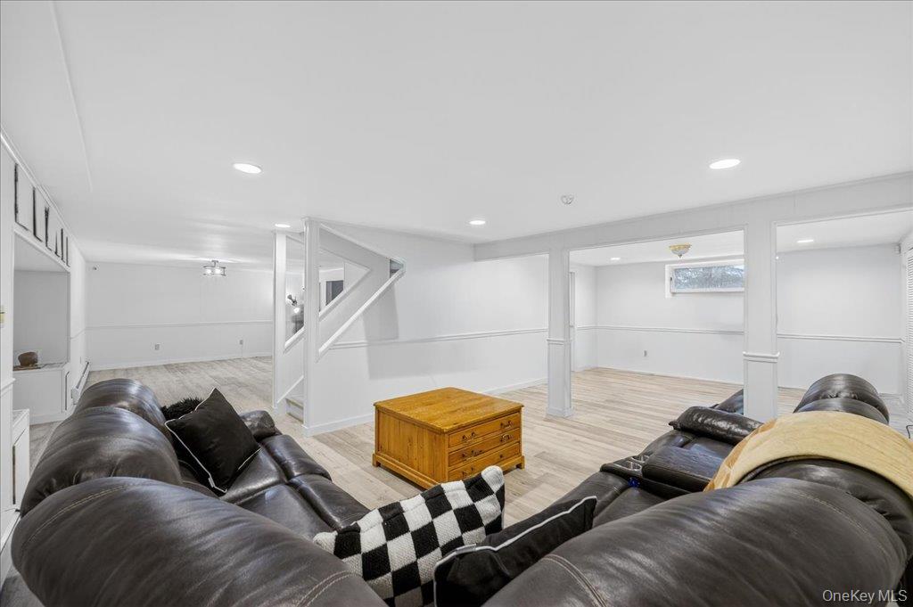 10 Evergreen Court, Suffern, NY 10901