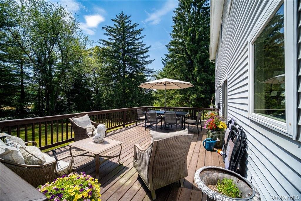 10 Evergreen Court, Suffern, NY 10901