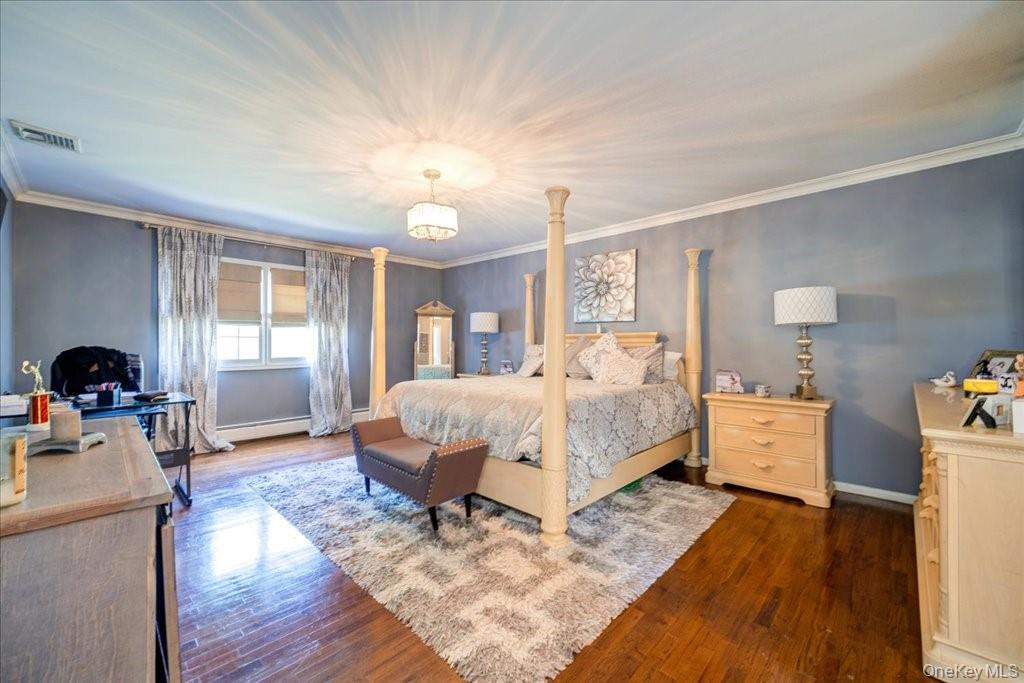 10 Evergreen Court, Suffern, NY 10901