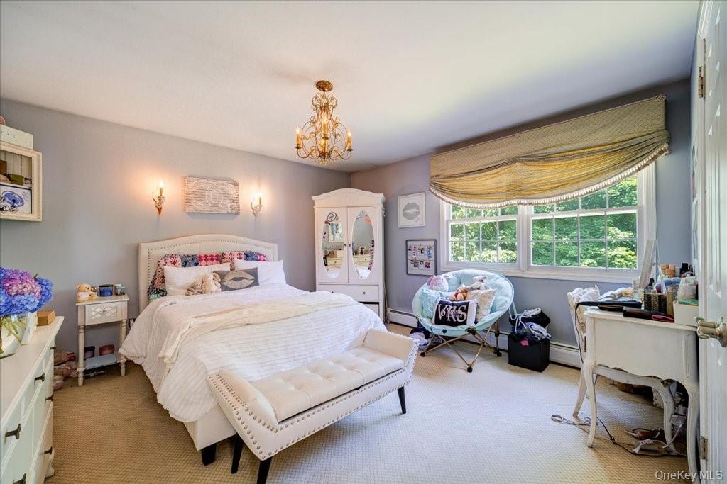 10 Evergreen Court, Suffern, NY 10901