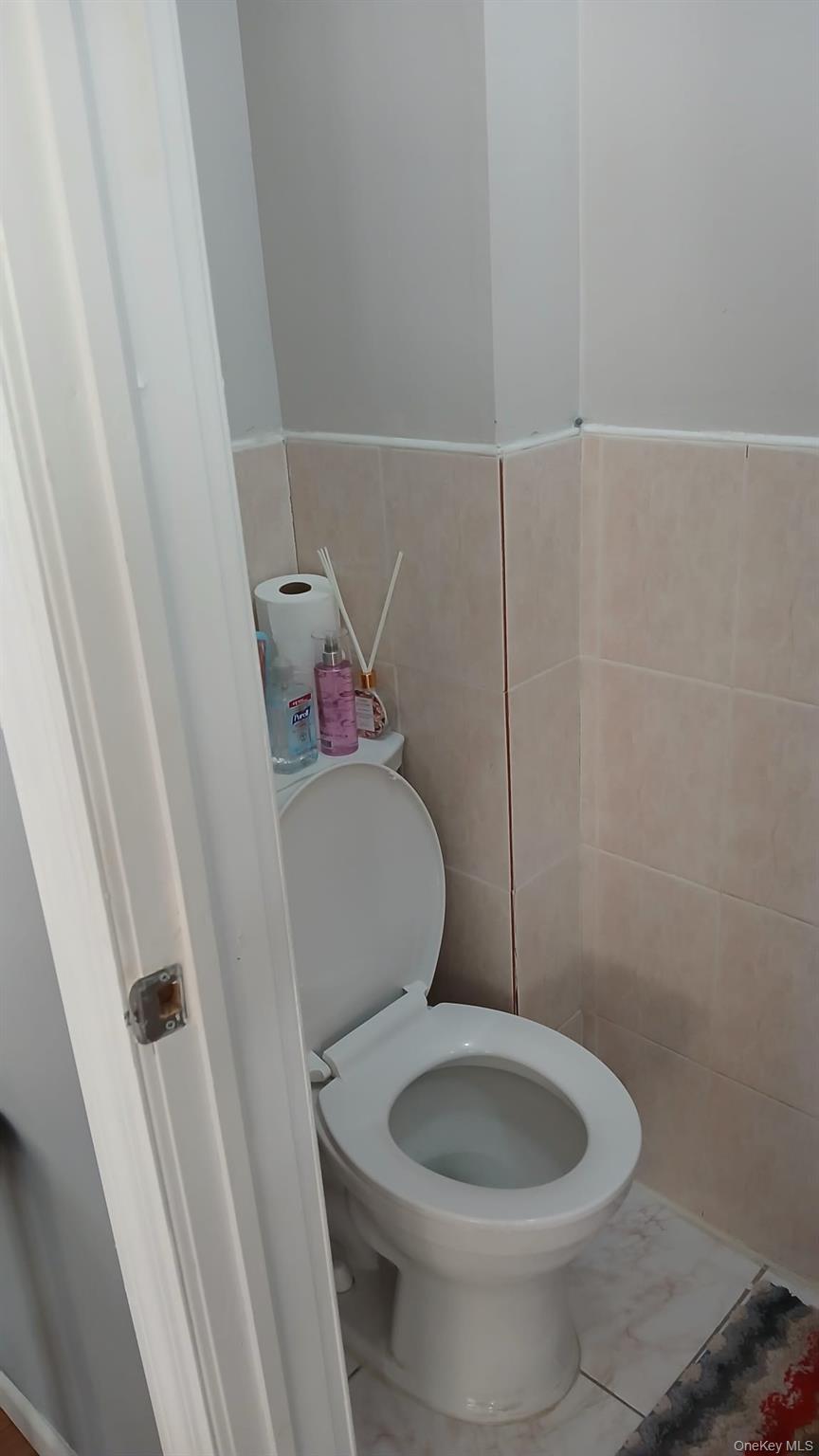 11633 198th Street, Saint Albans, NY 11412