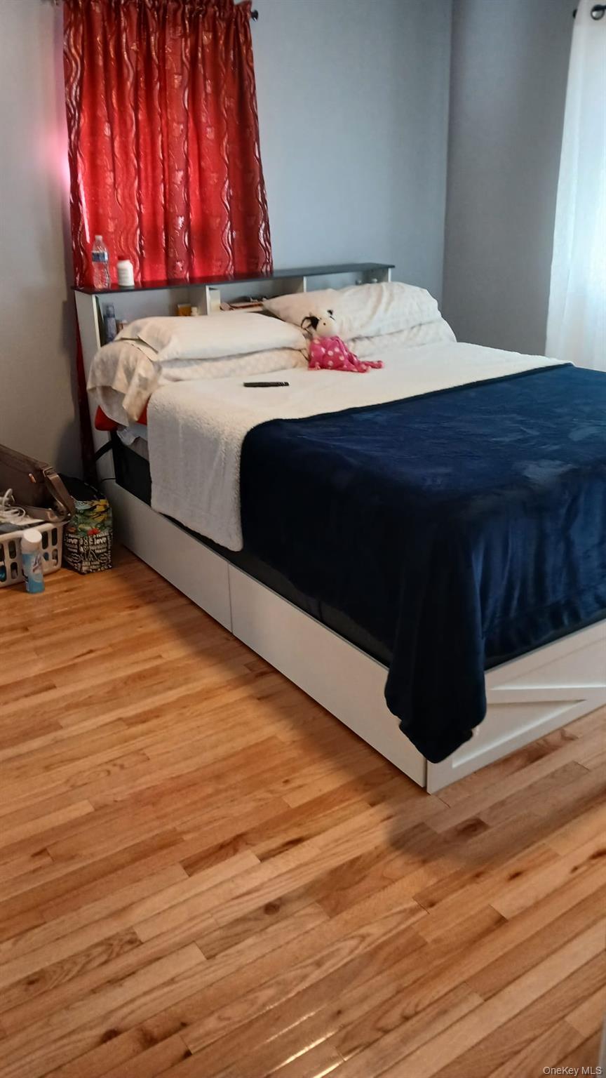 11633 198th Street, Saint Albans, NY 11412