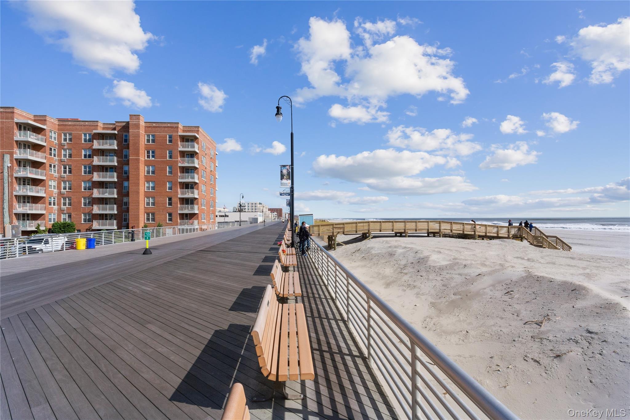 560 W, Broadway # 1R, Long Beach, NY 11561