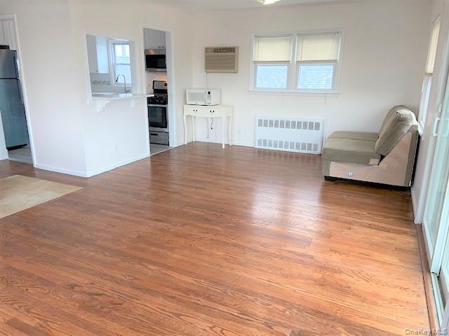 77 Kentucky Street # Upper, Long Beach, NY 11561