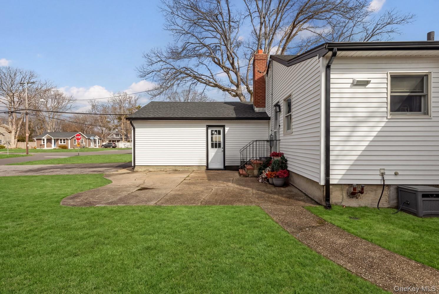 38 Chenango Drive, Bay Shore, NY 11706