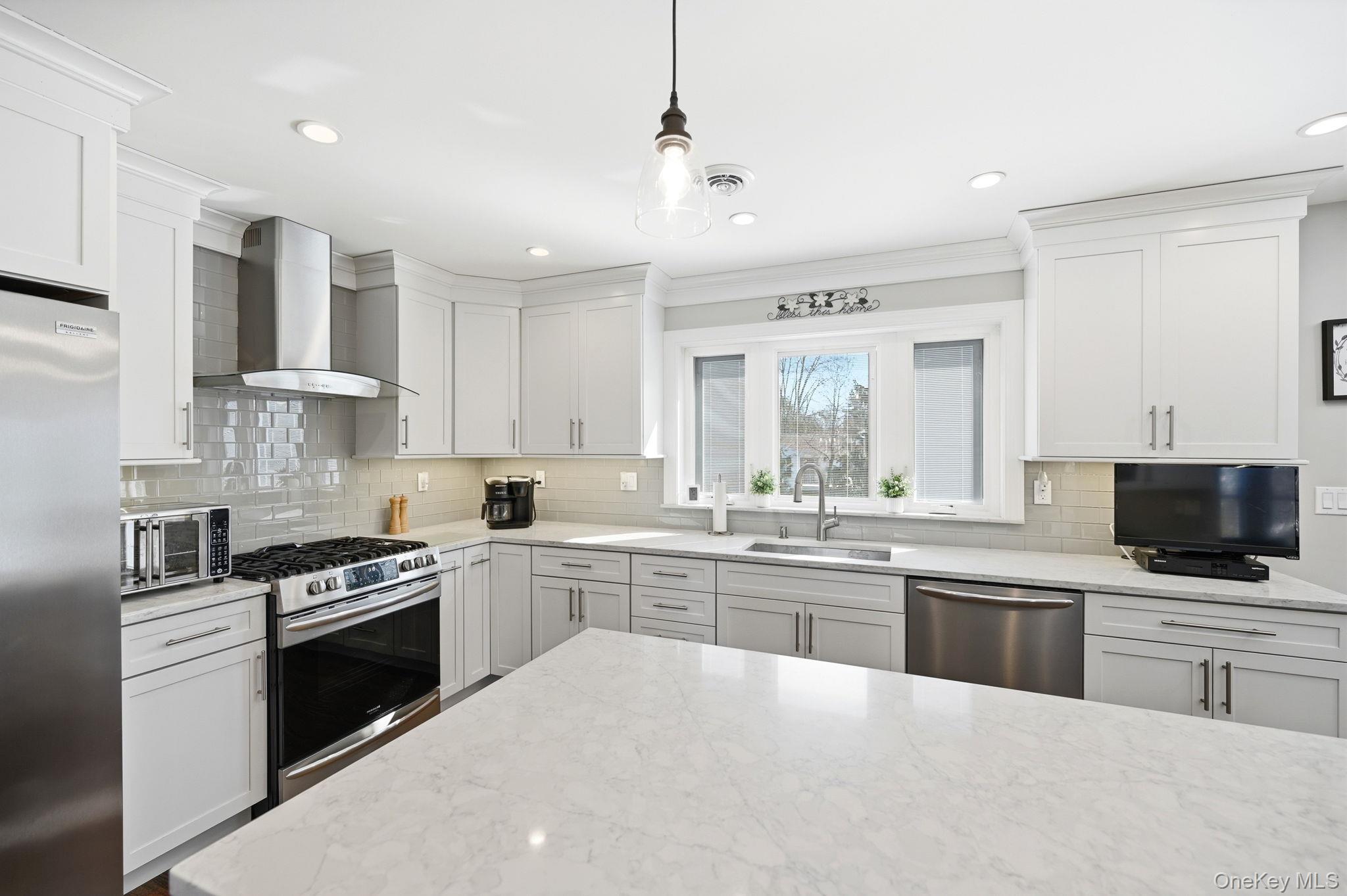 1 Penny Lane, West Nyack, NY 10994