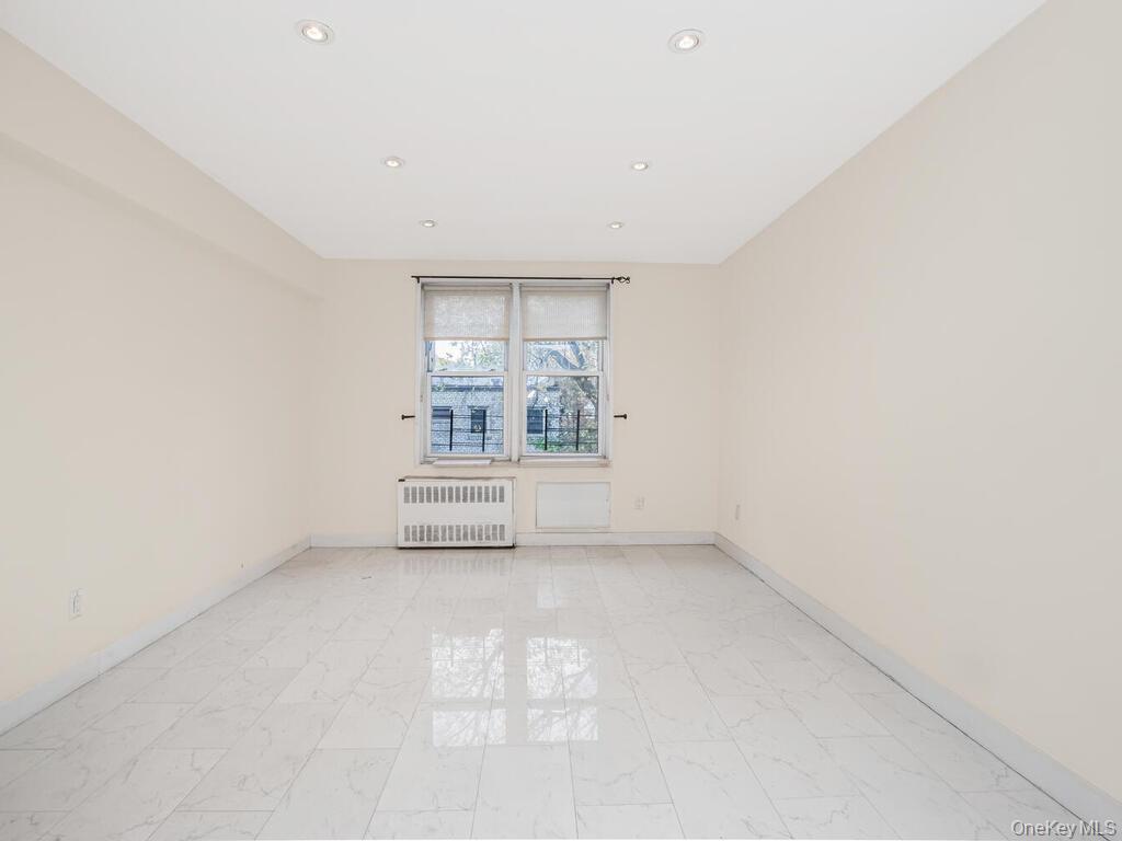 6535 Broadway # 2E, Bronx, NY 10471