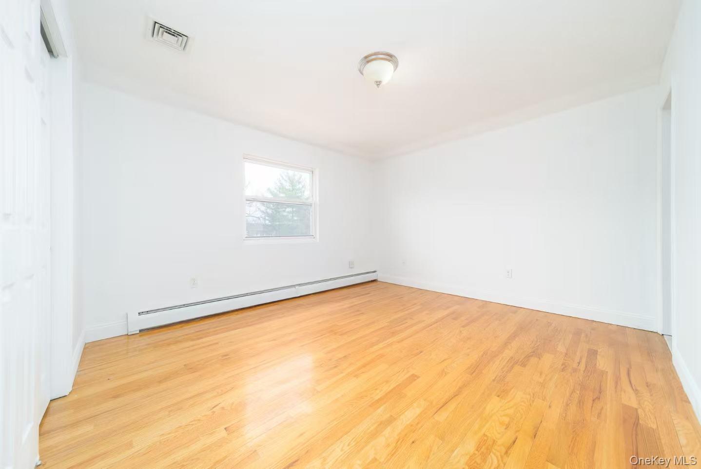 1423 116th Street, College Point, NY 11356