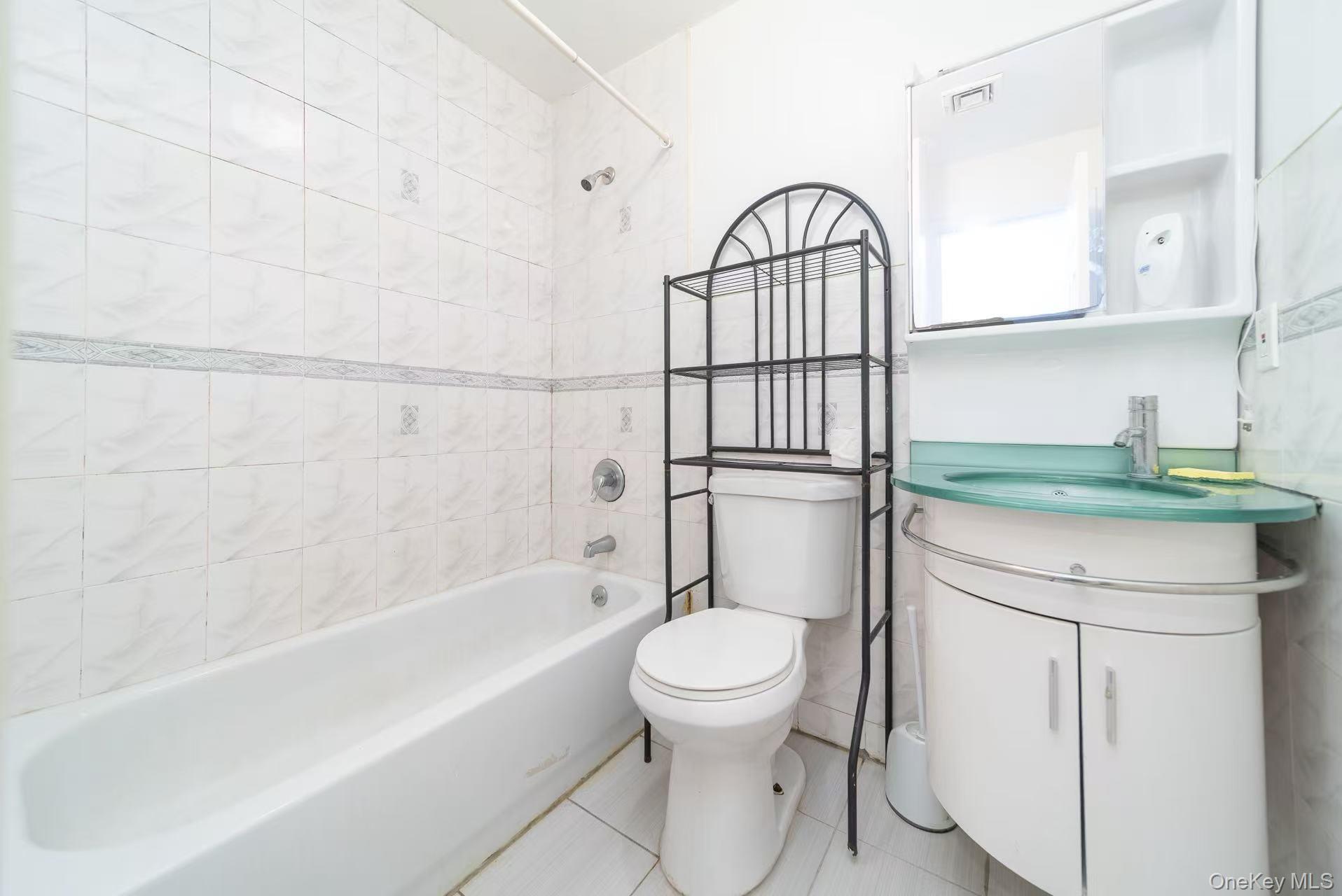 1423 116th Street, College Point, NY 11356