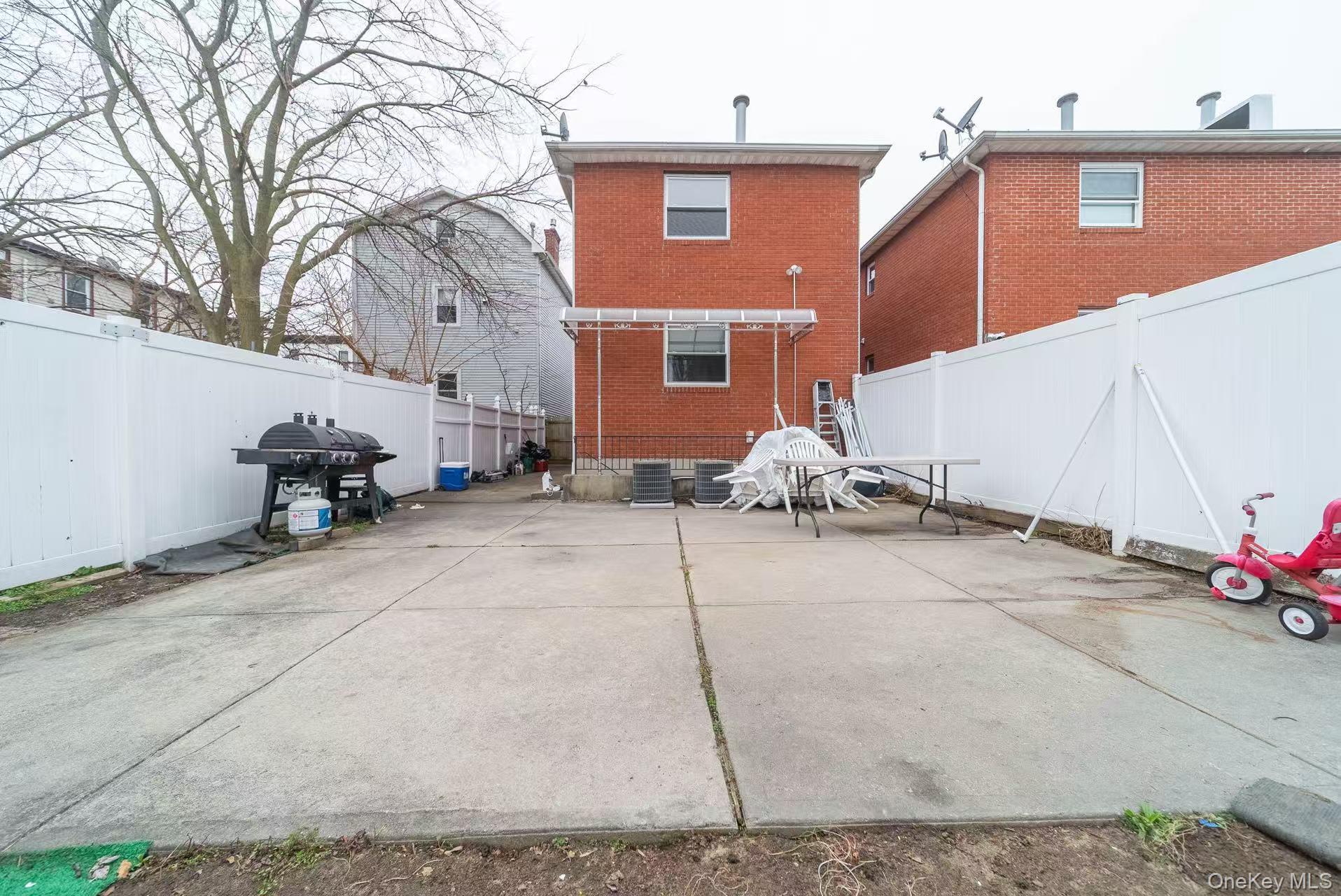 1423 116th Street, College Point, NY 11356