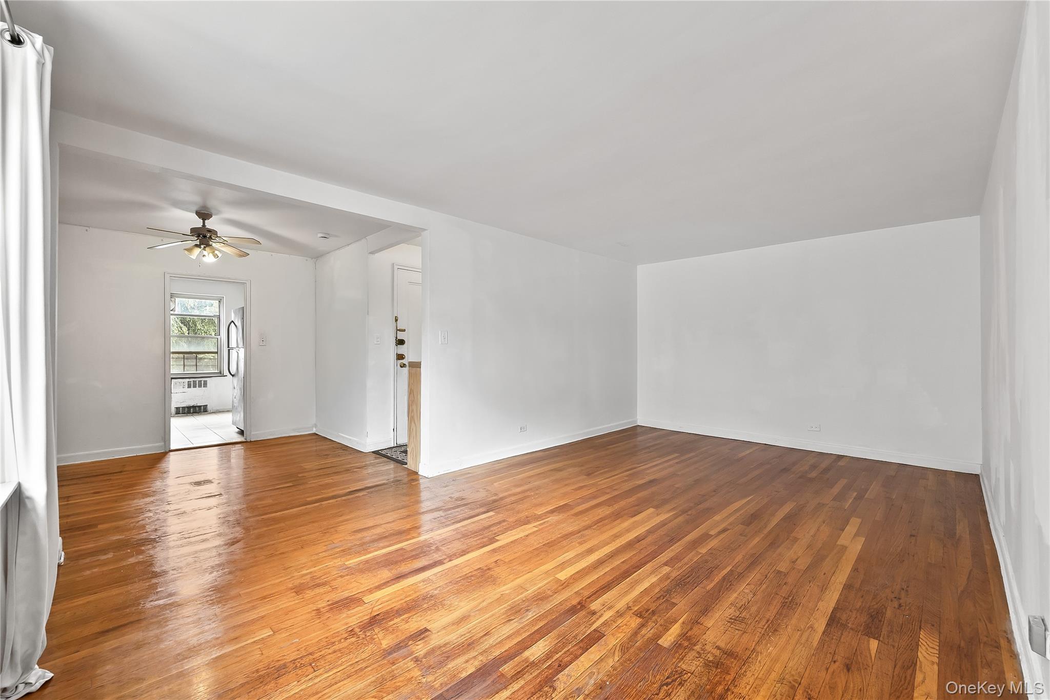 147-25 38th Ave # F26, Flushing, NY 11354