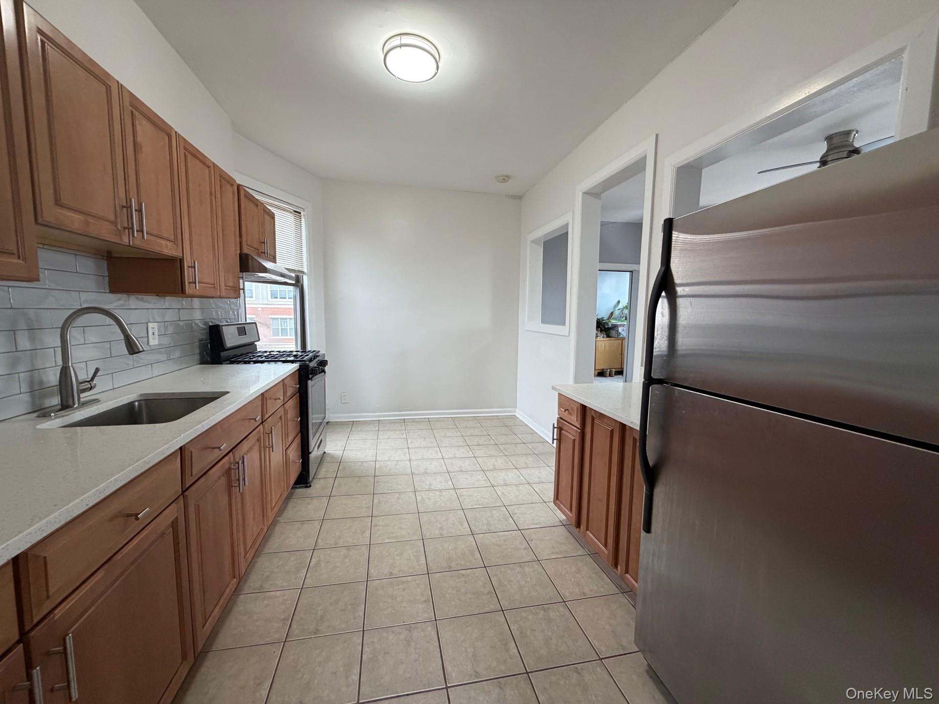 6 Parsons Street # 3R, Harrison, NY 10528