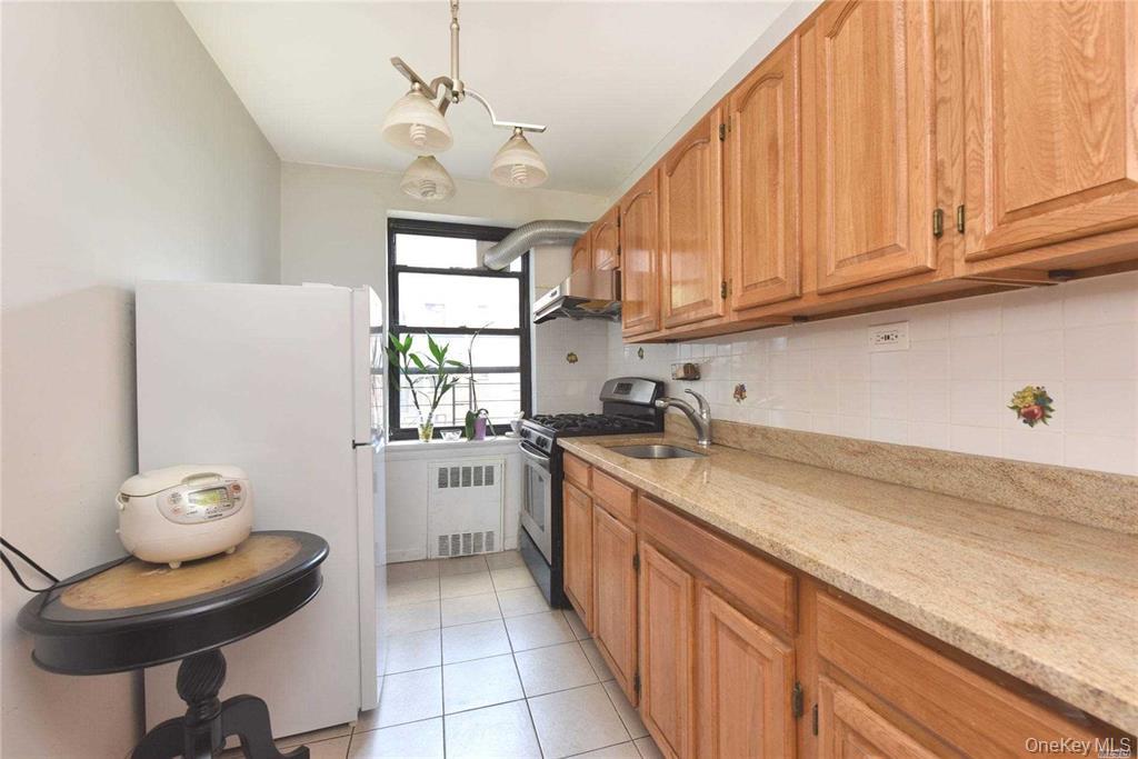 141-16 25th Road # 2A, Flushing, NY 11354