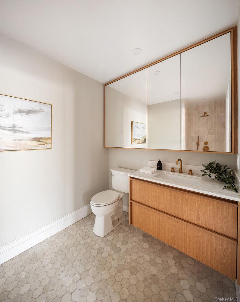 215 CALYER Street # 1, Brooklyn, NY 11222