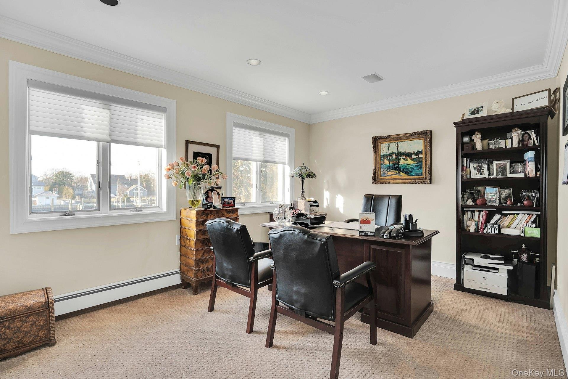 10 Beech Road, Islip, NY 11751