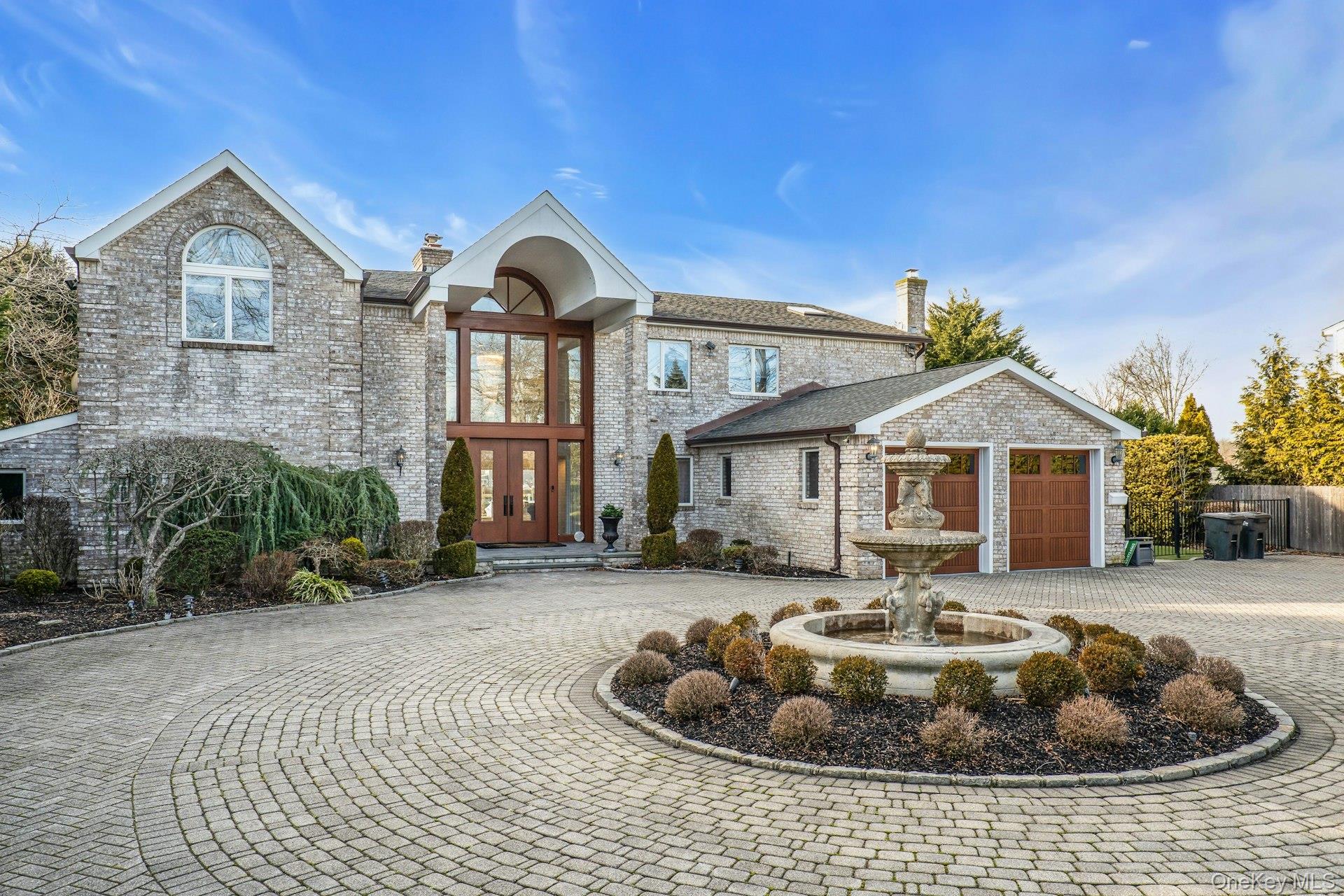 10 Beech Road, Islip, NY 11751