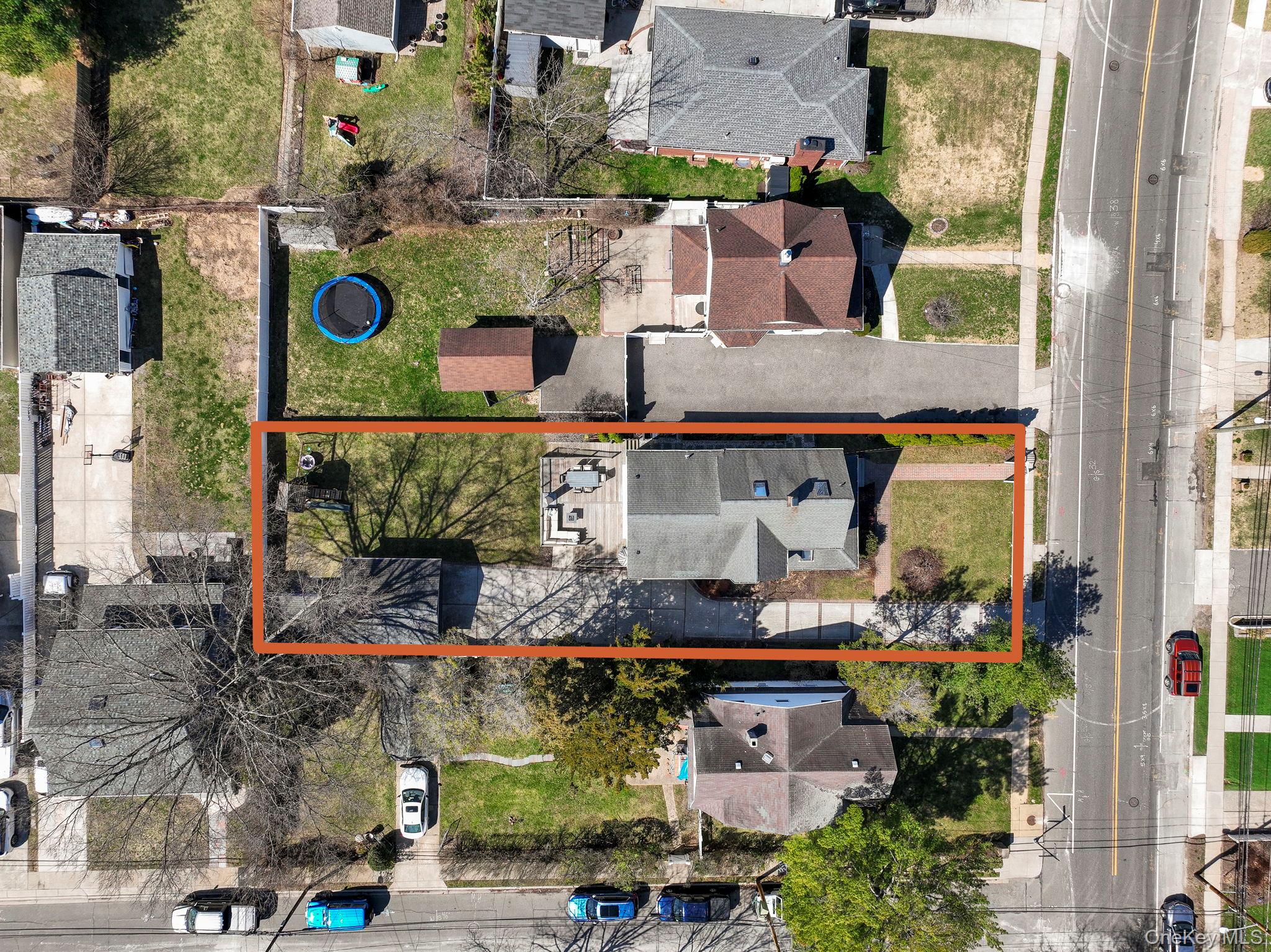 420 Scranton Avenue, Lynbrook, NY 11563