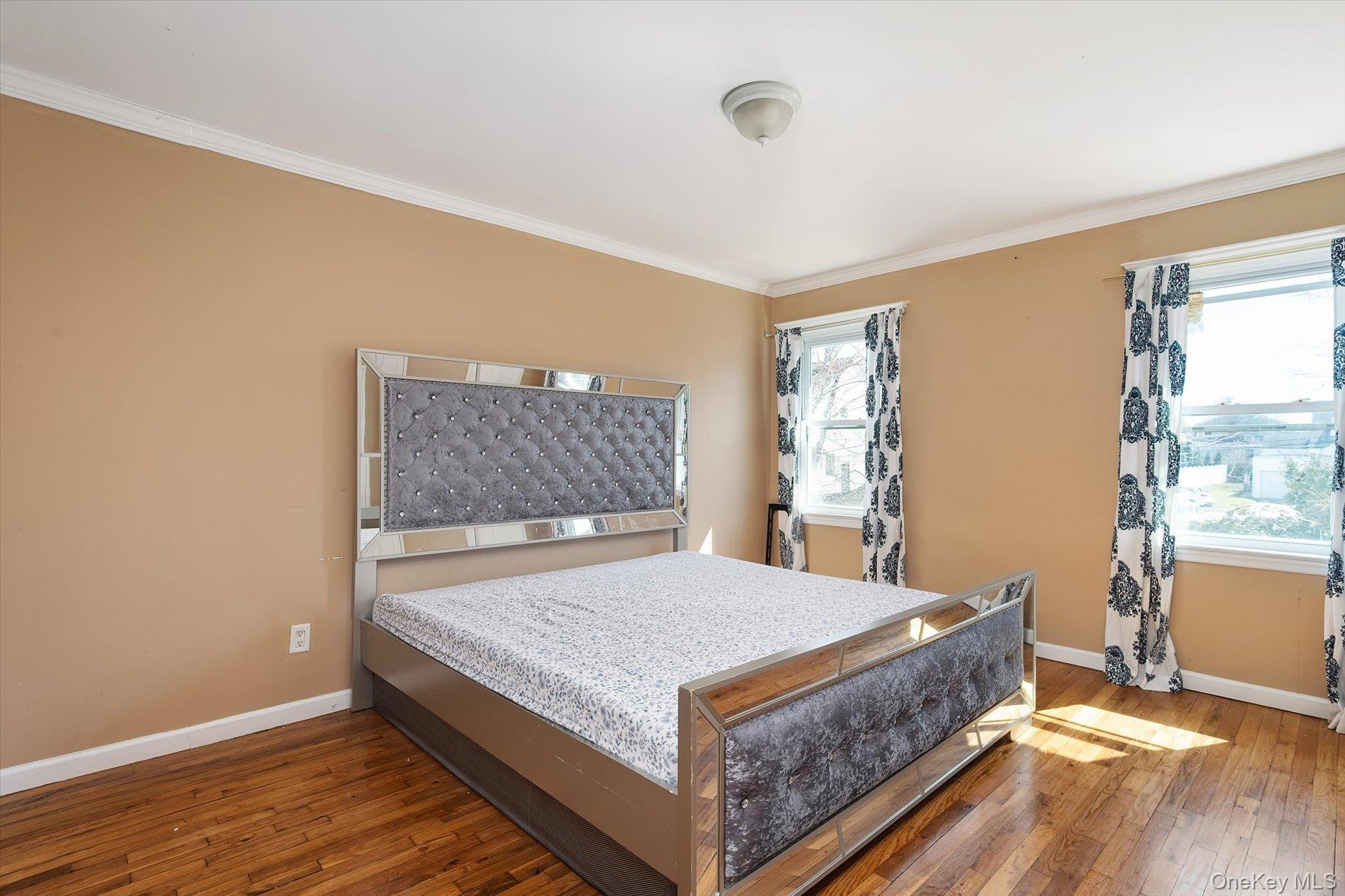 569 Peninsula Boulevard, Cedarhurst, NY 11516