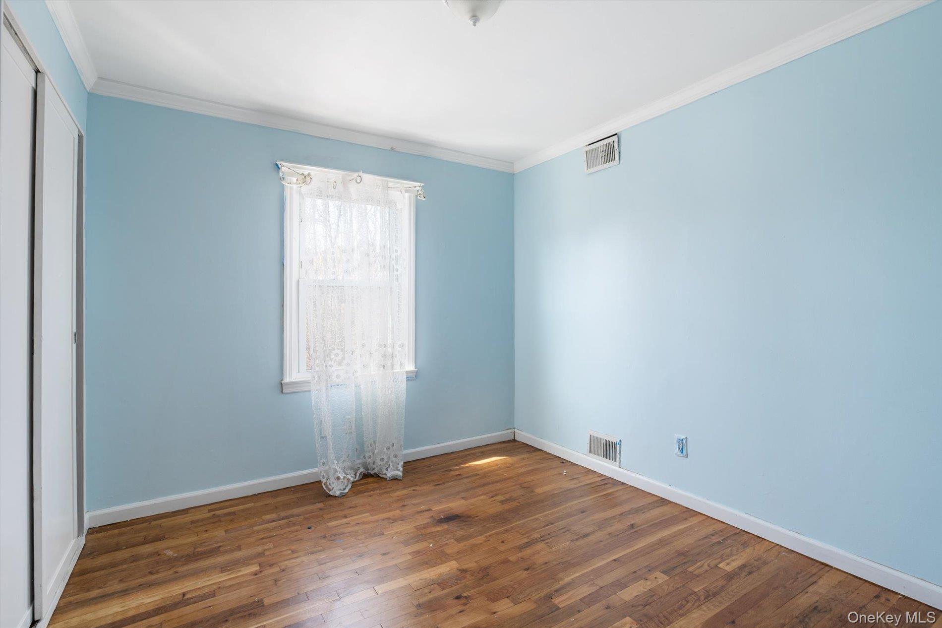 569 Peninsula Boulevard, Cedarhurst, NY 11516