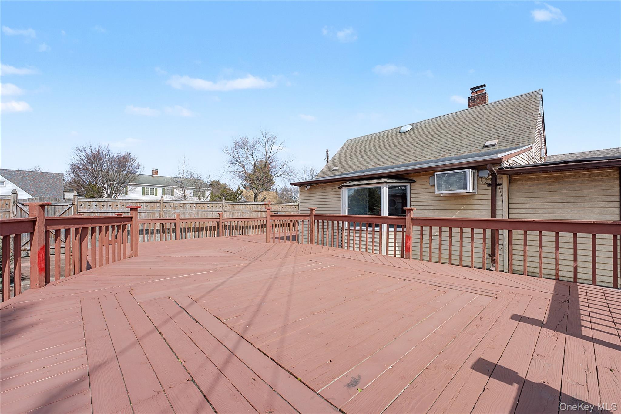 37 Fork Lane, Hicksville, NY 11801