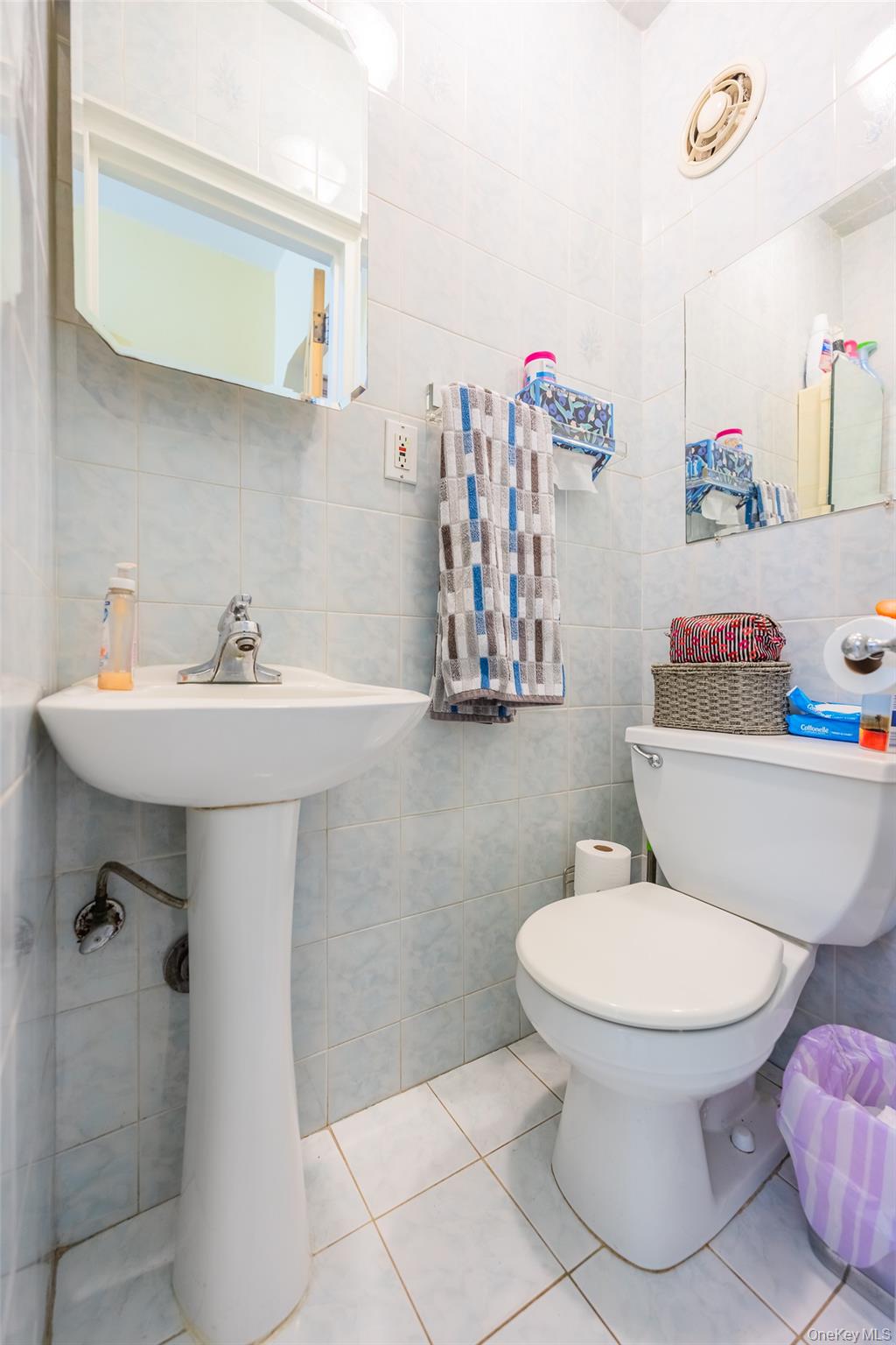 3214 Rawlins Avenue, Bronx, NY 10465