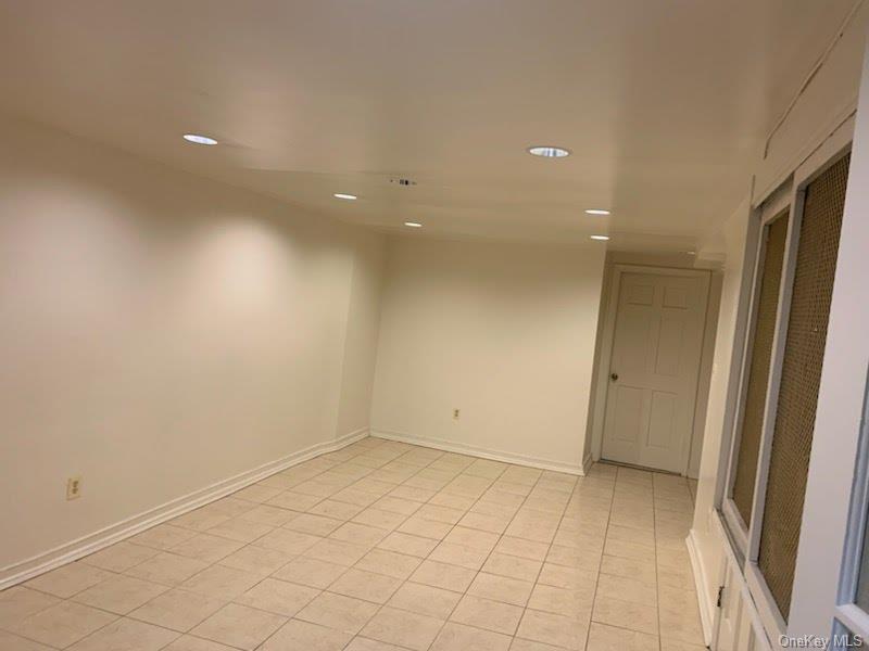 11433 204th Street, Saint Albans, NY 11412