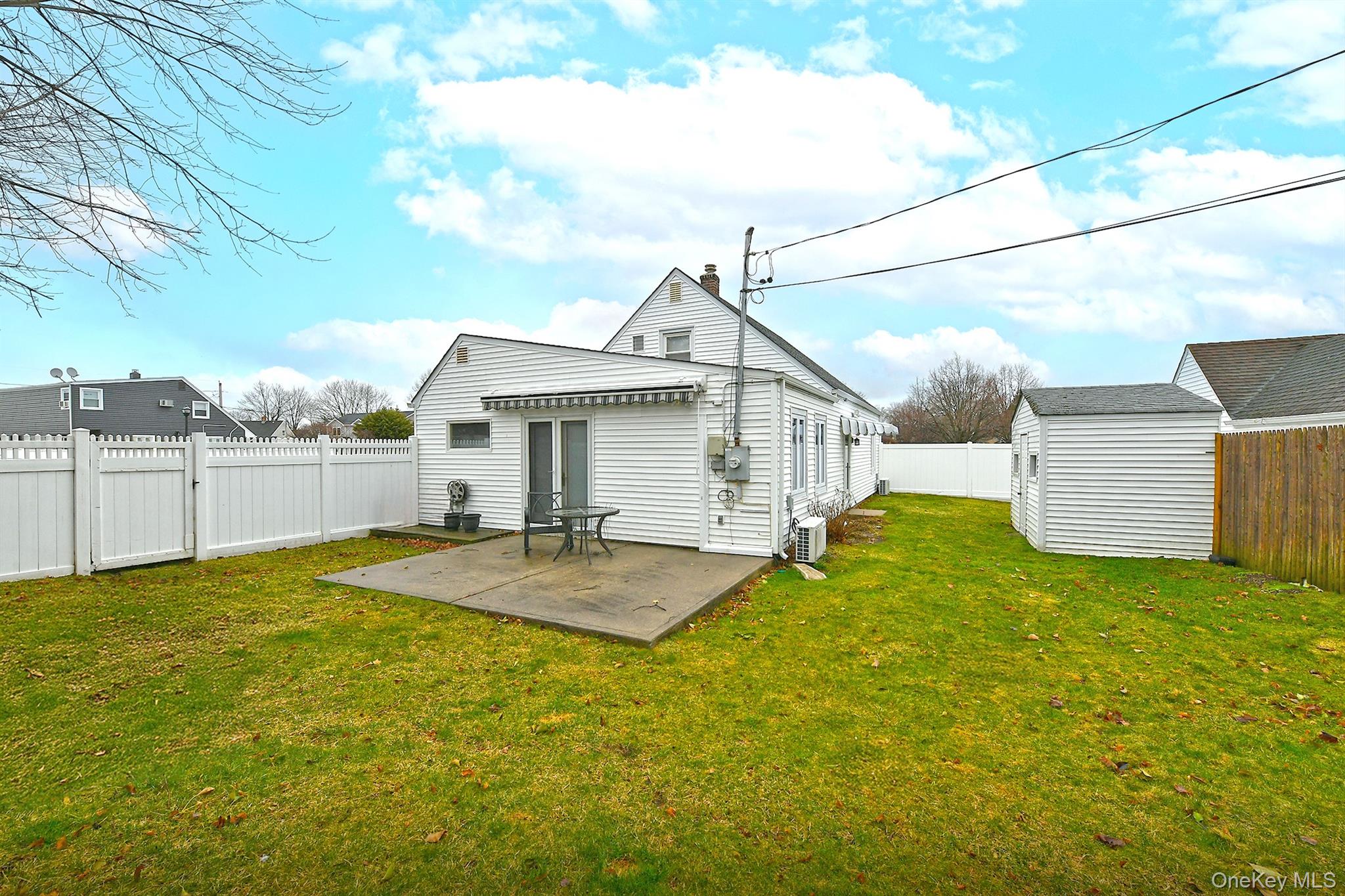 38 Moss Lane, Levittown, NY 11756