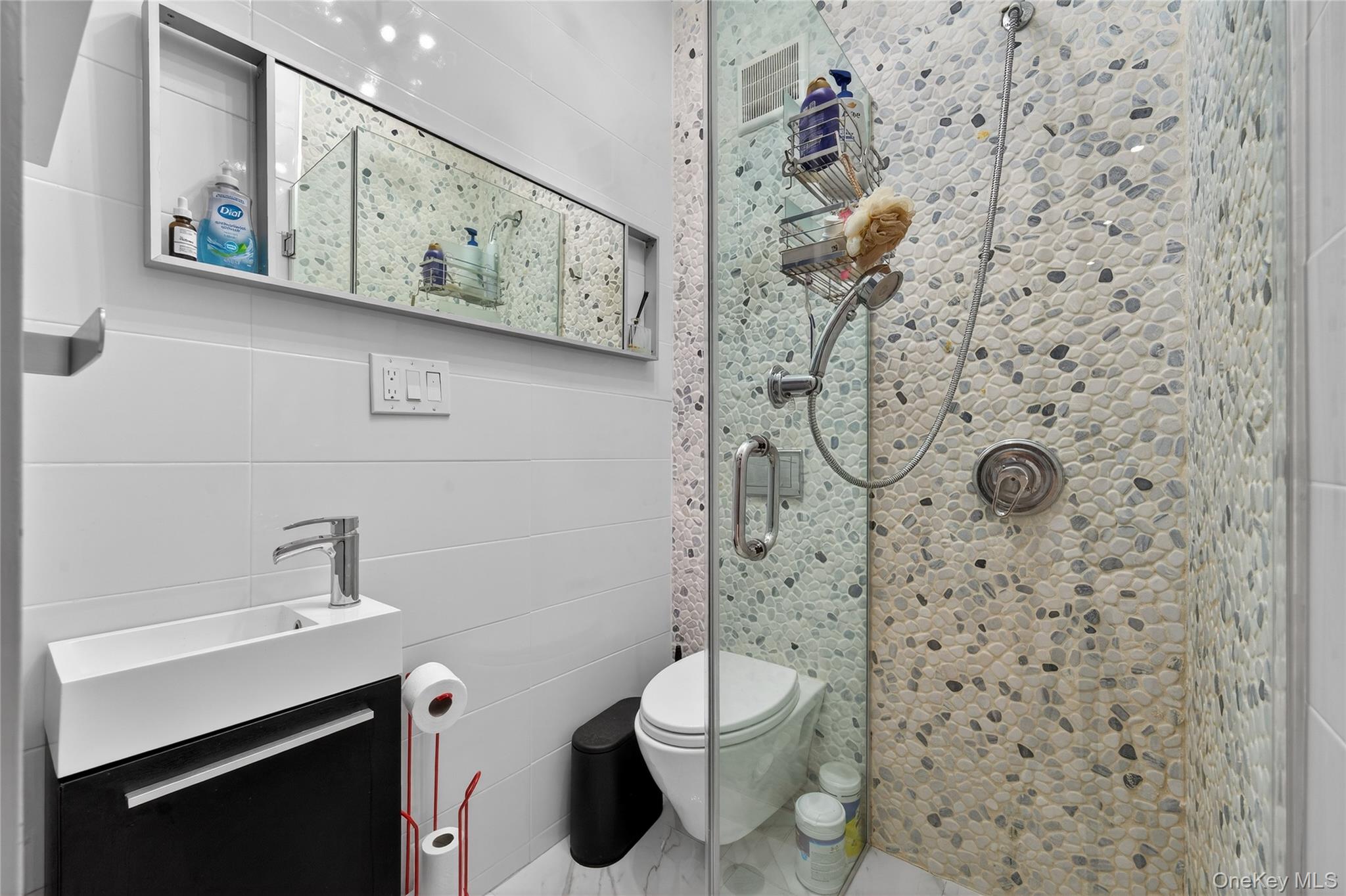 2033 Hering Avenue, Bronx, NY 10461