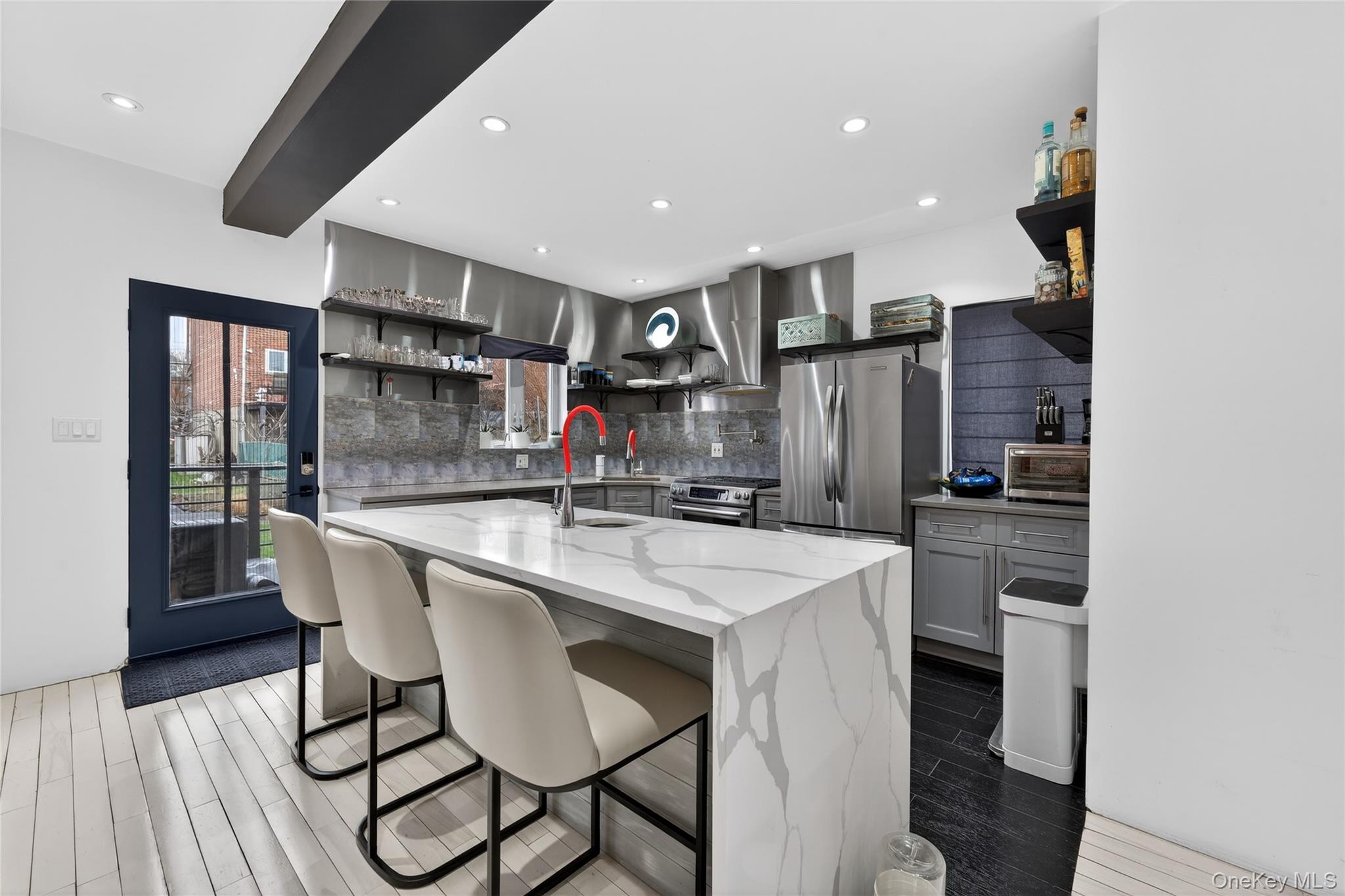 2033 Hering Avenue, Bronx, NY 10461