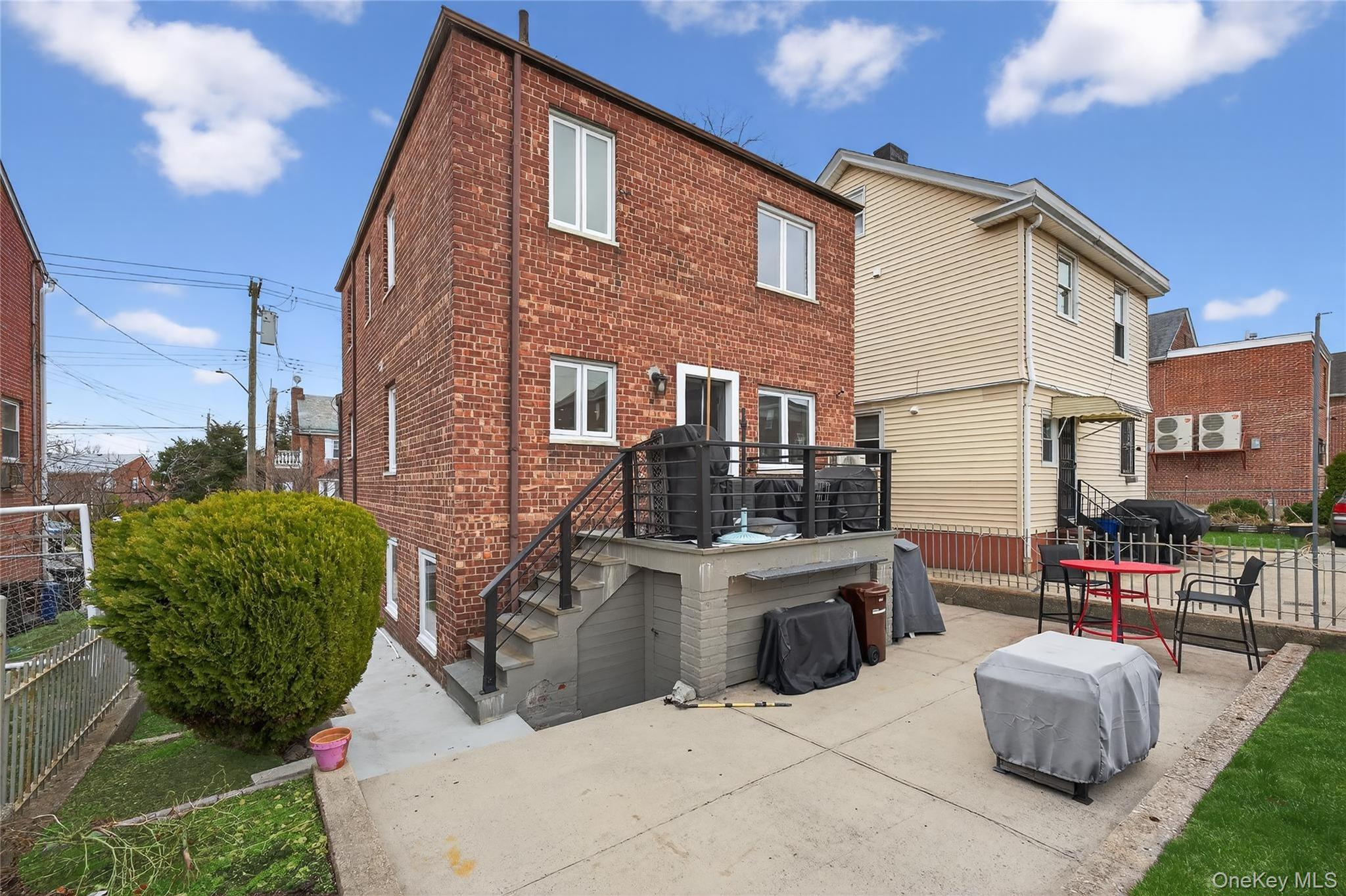 2033 Hering Avenue, Bronx, NY 10461
