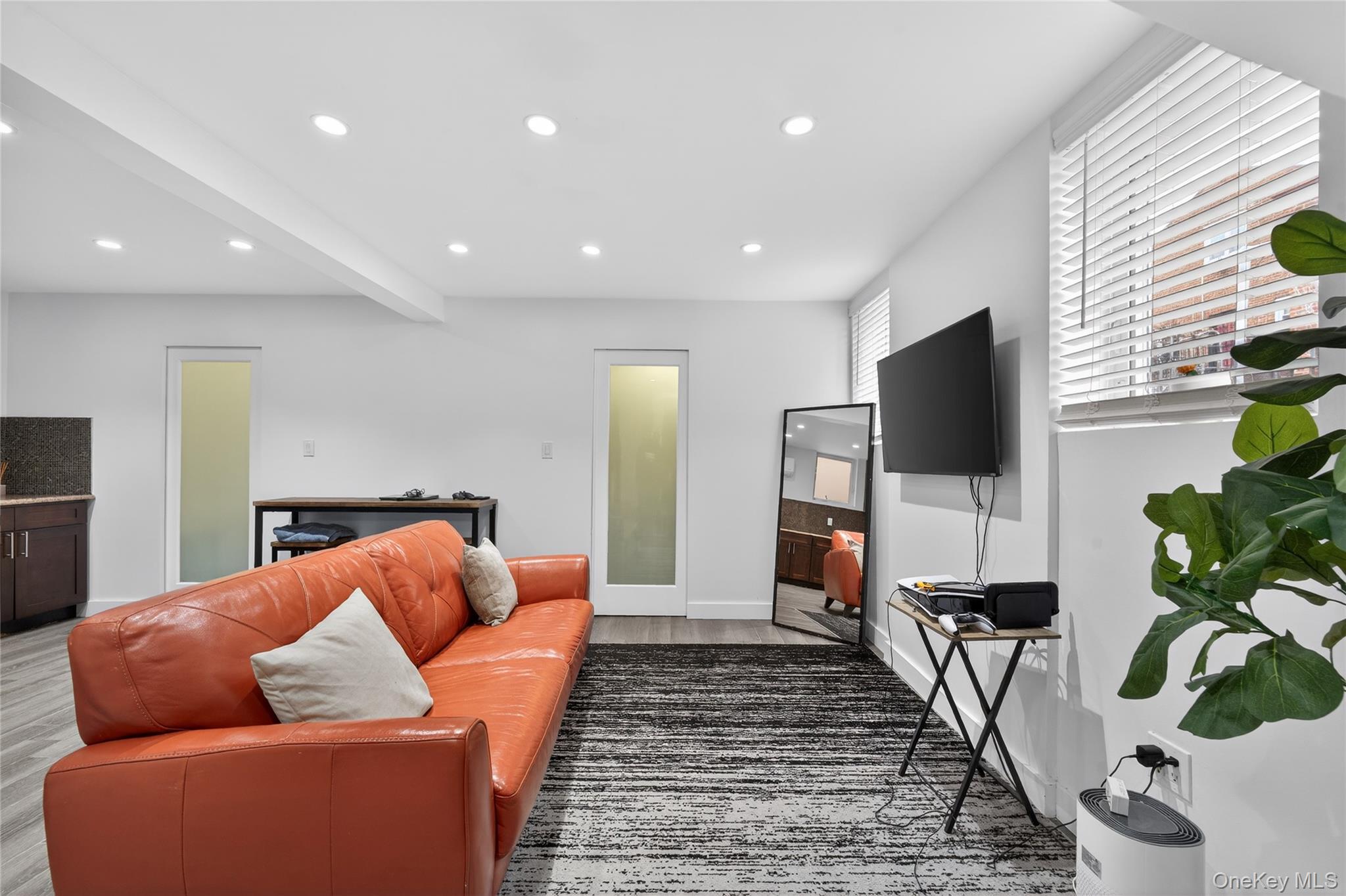 2033 Hering Avenue, Bronx, NY 10461