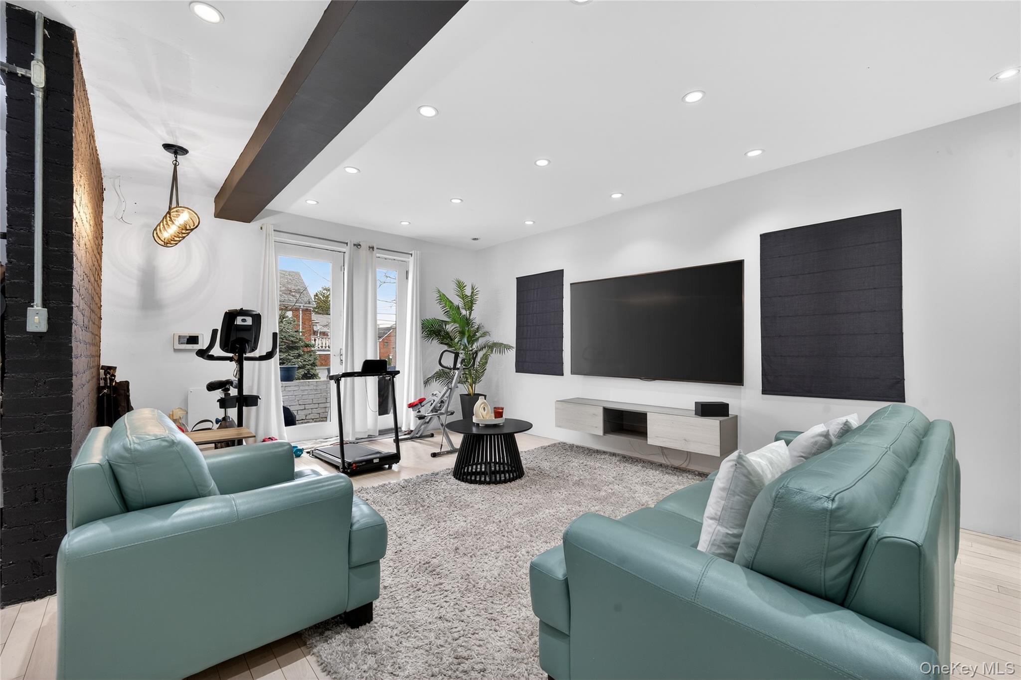 2033 Hering Avenue, Bronx, NY 10461