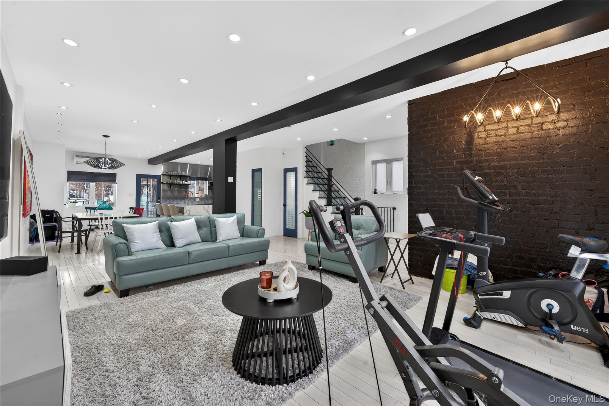 2033 Hering Avenue, Bronx, NY 10461