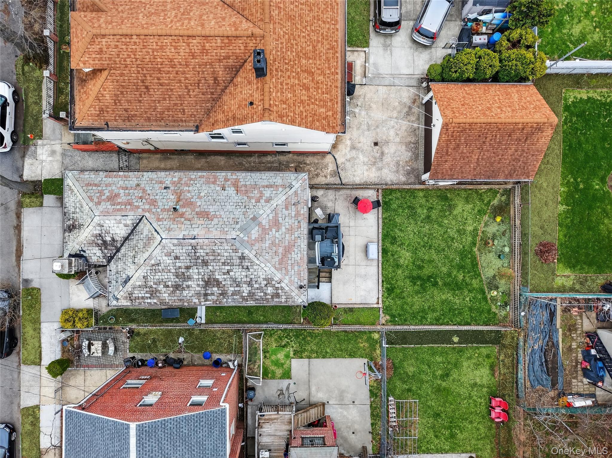 2033 Hering Avenue, Bronx, NY 10461