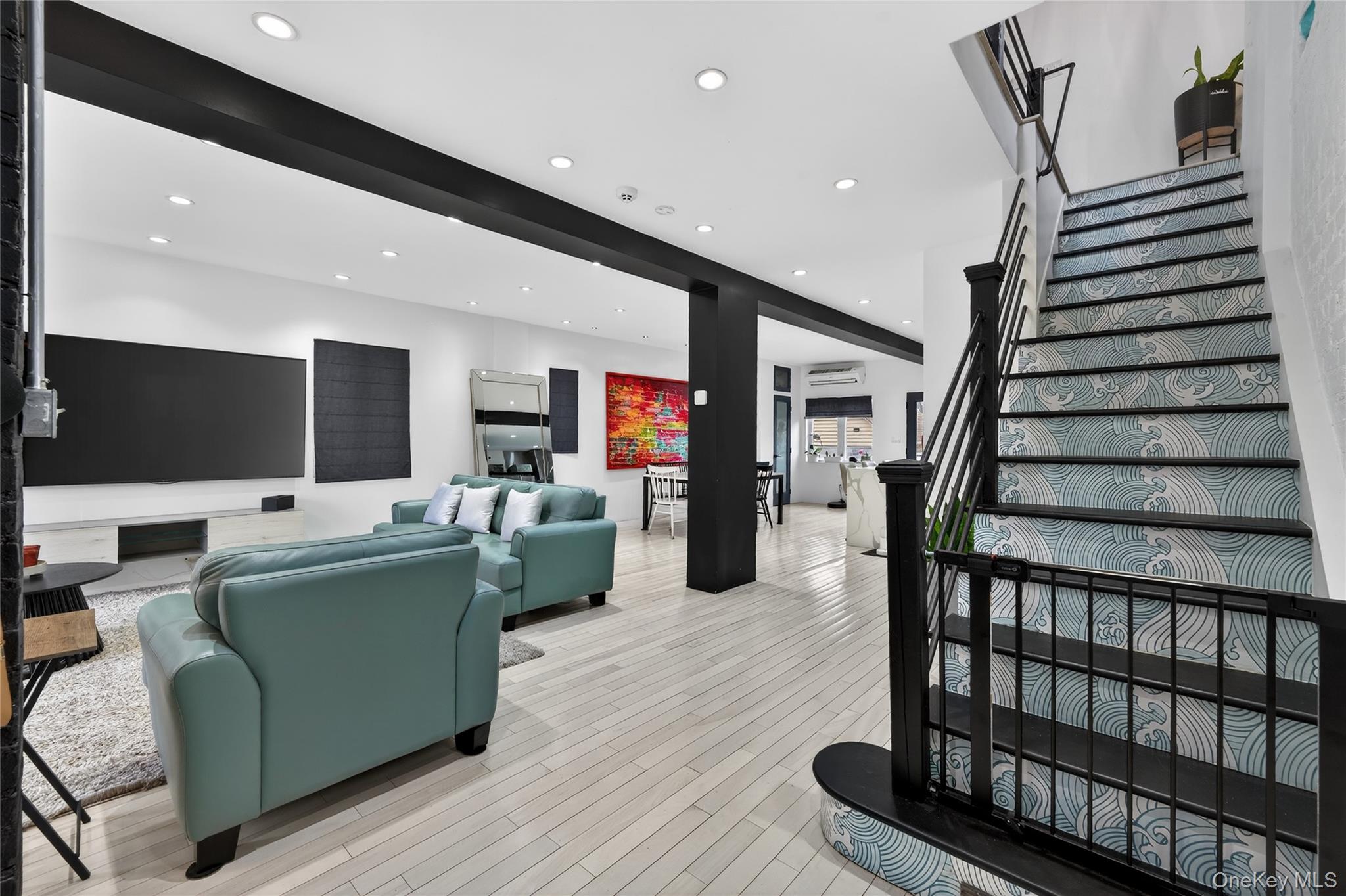 2033 Hering Avenue, Bronx, NY 10461